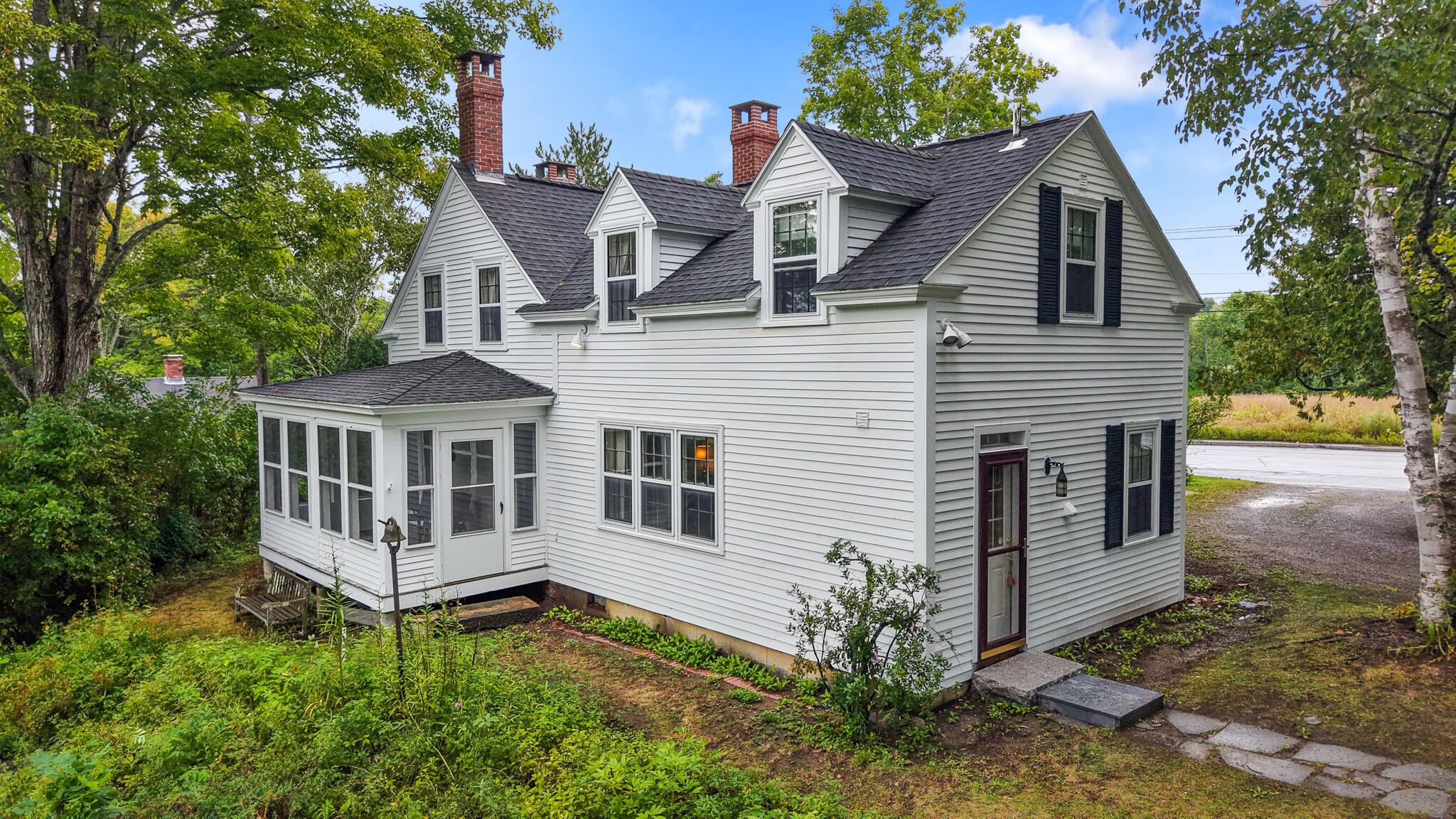 651 College Avenue Property Photo 14