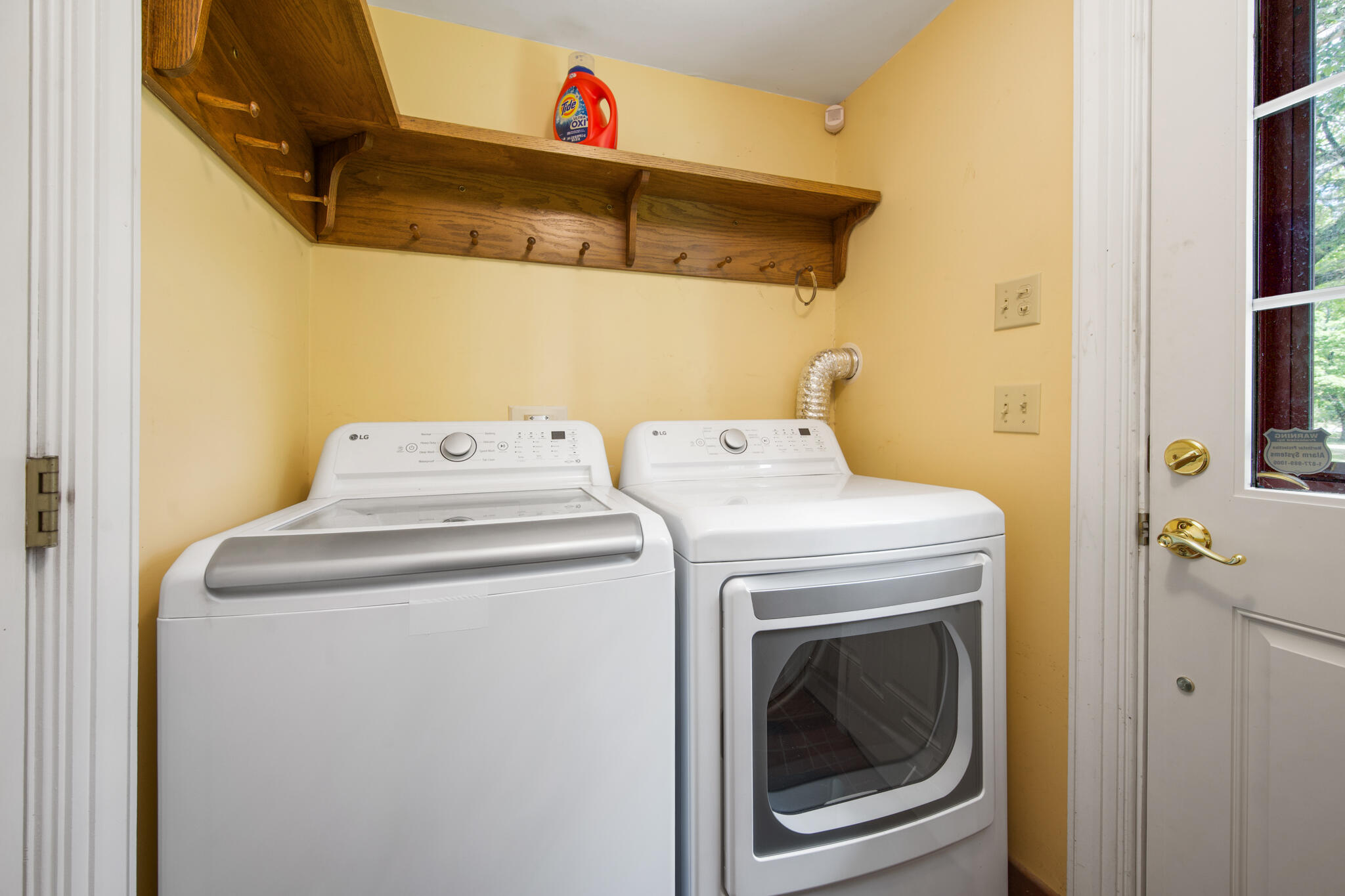 651 College Avenue Property Photo 42
