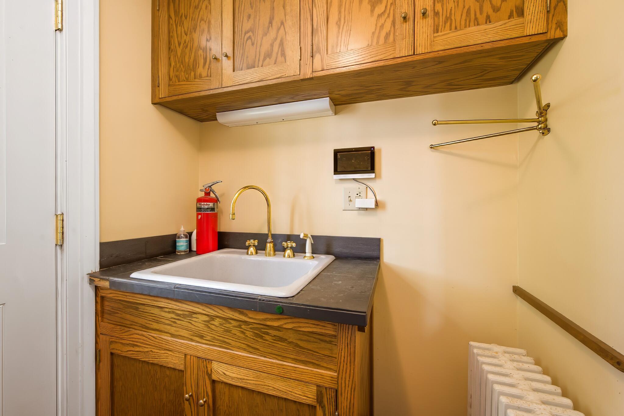 651 College Avenue Property Photo 43