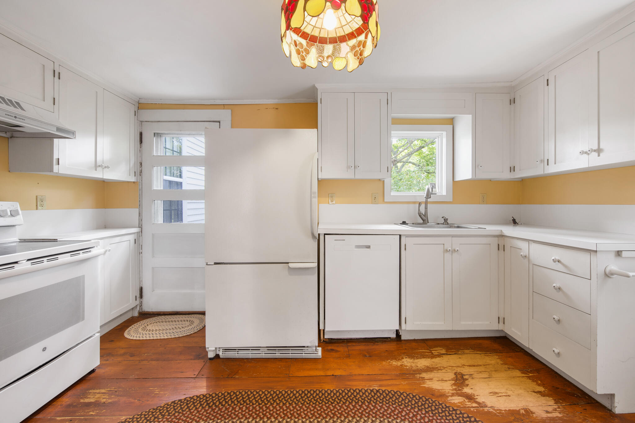 651 College Avenue Property Photo 67