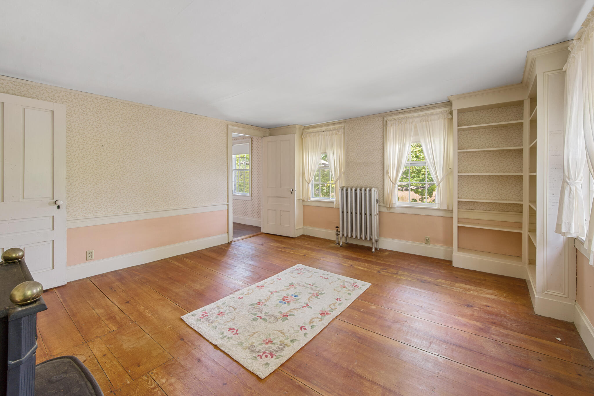 651 College Avenue Property Photo 78