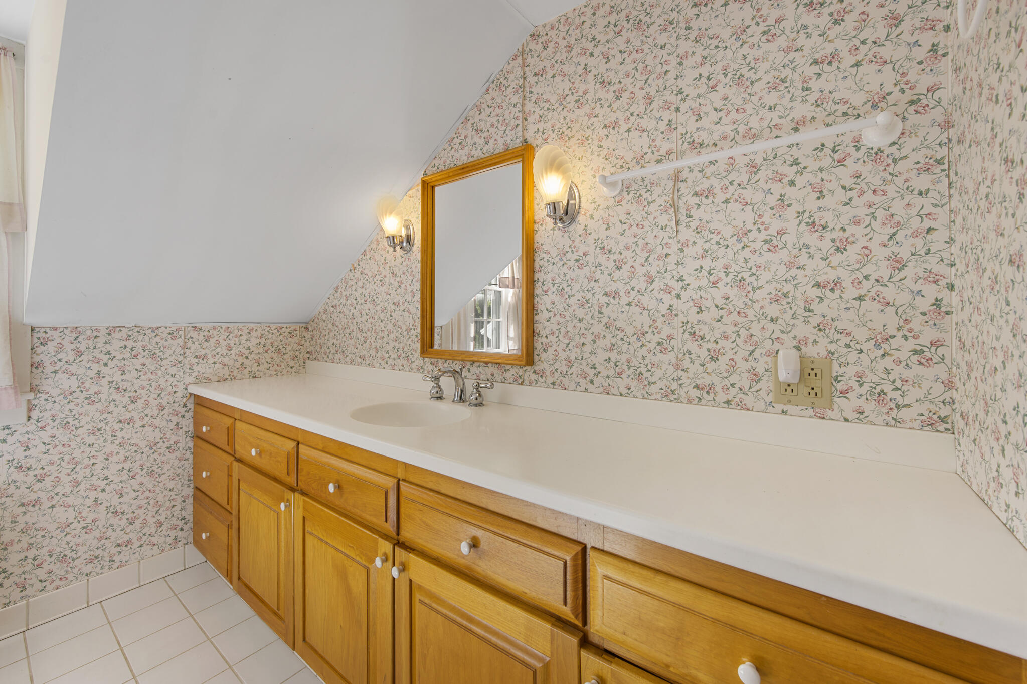 651 College Avenue Property Photo 85