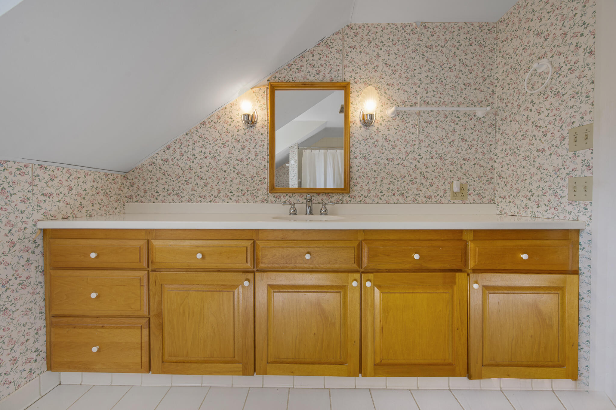 651 College Avenue Property Photo 87