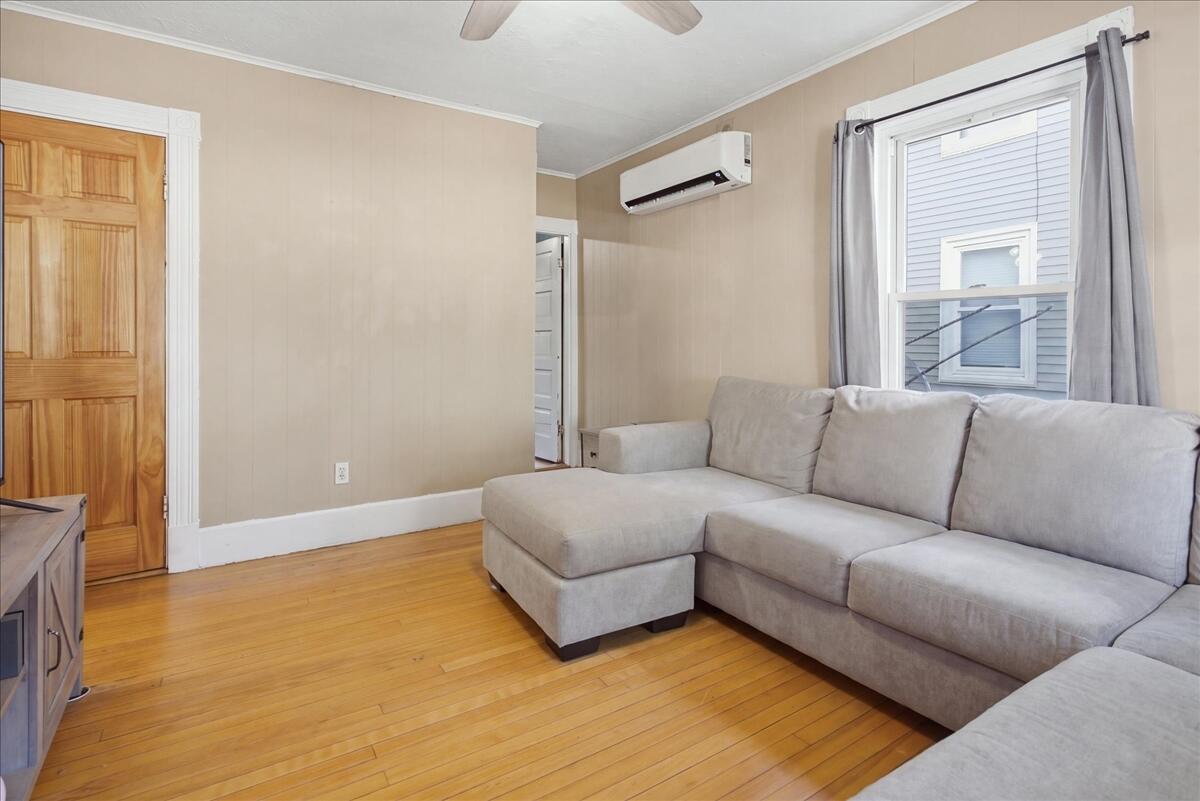 6 Harris Street Property Photo 8