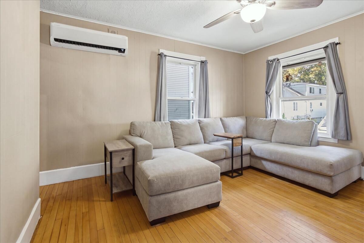 6 Harris Street Property Photo 9