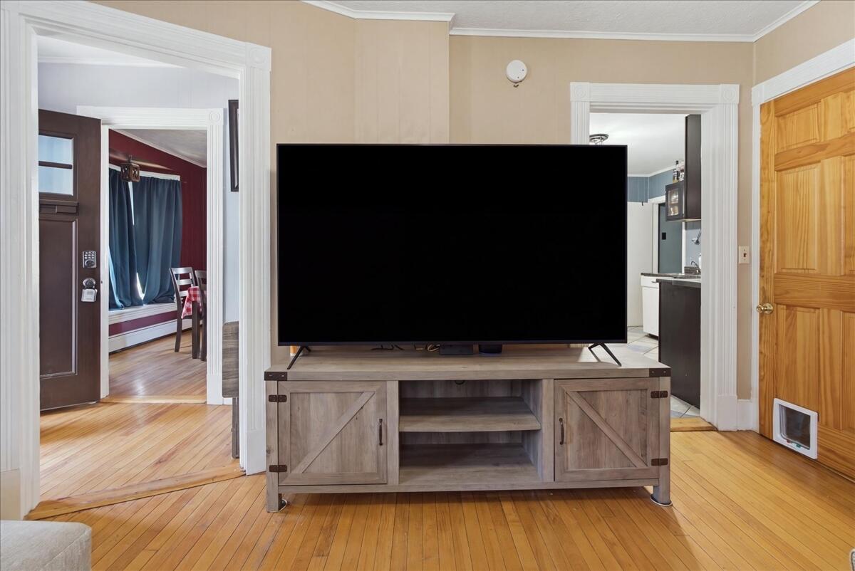 6 Harris Street Property Photo 11