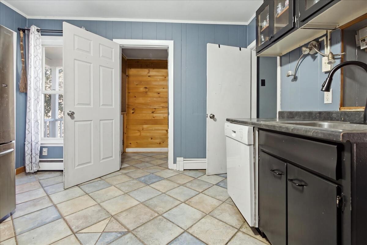 6 Harris Street Property Photo 12