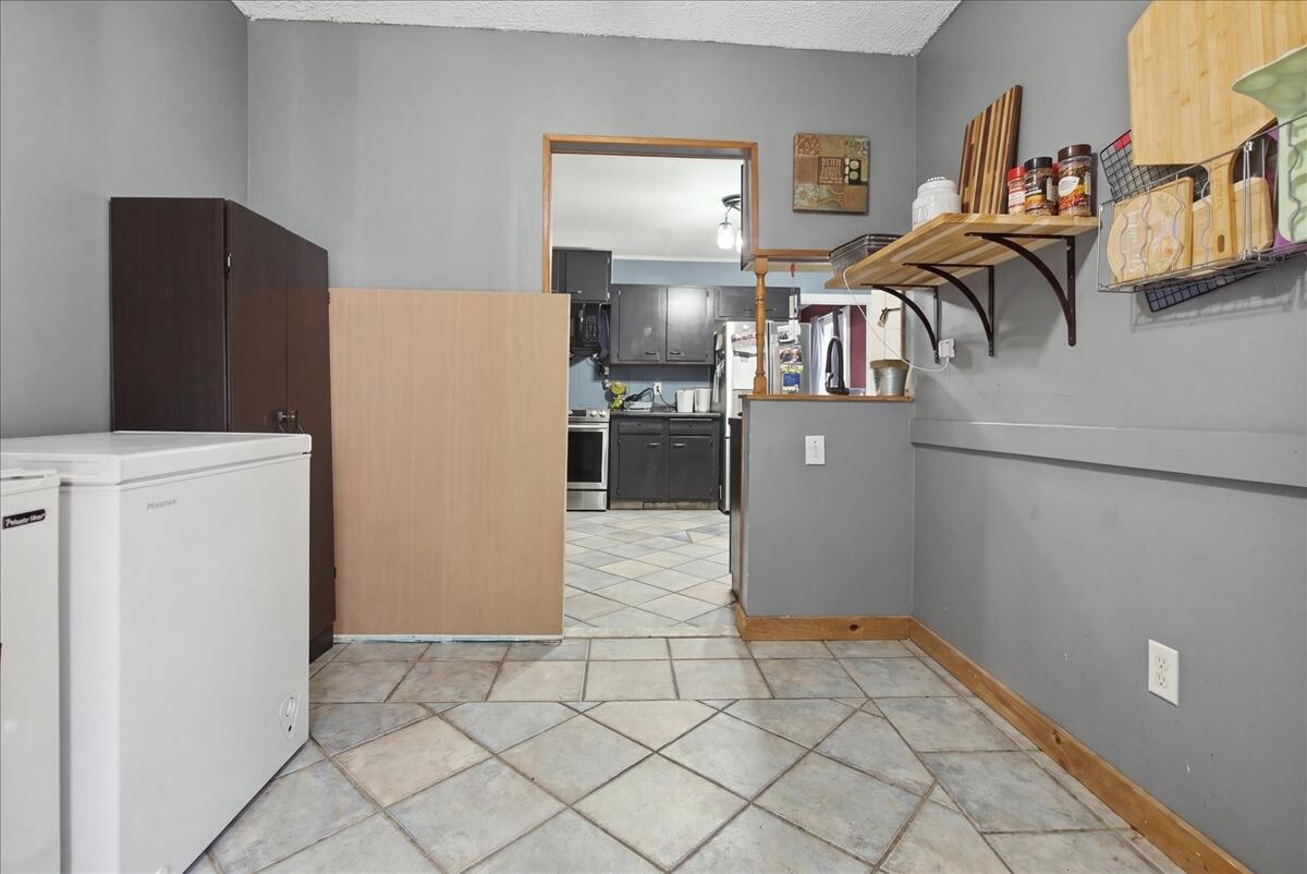 6 Harris Street Property Photo 17