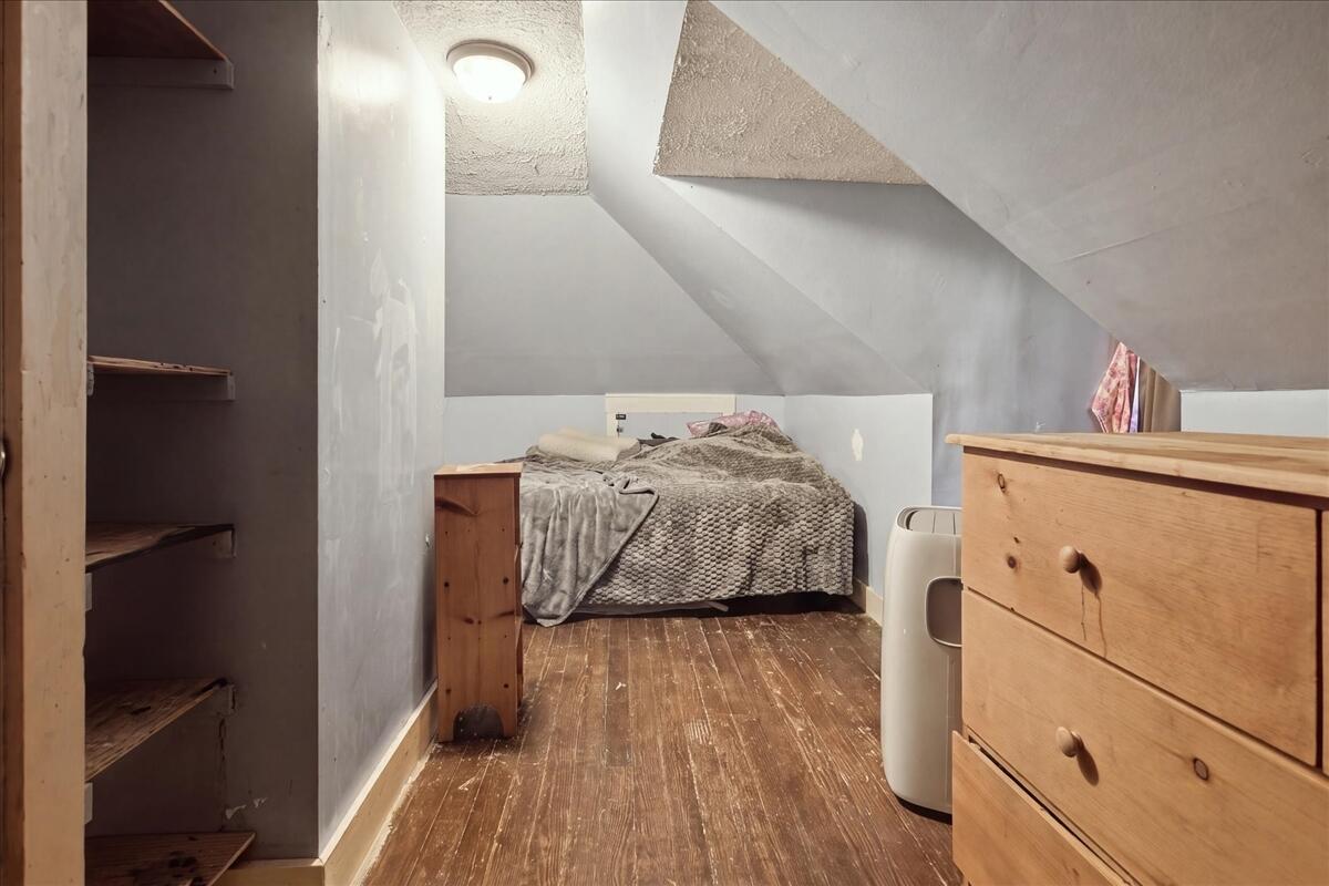 6 Harris Street Property Photo 40