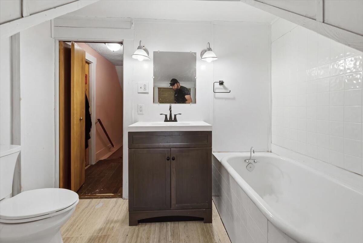 6 Harris Street Property Photo 44
