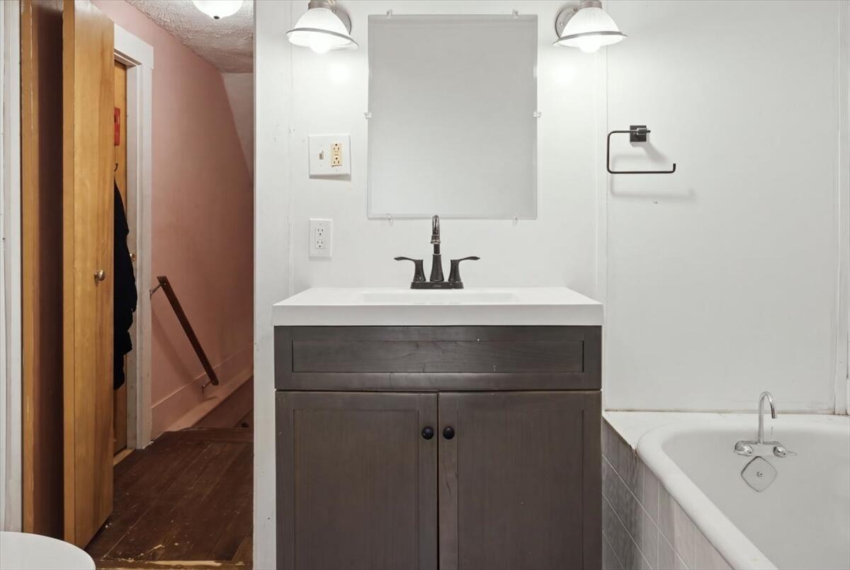 6 Harris Street Property Photo 45