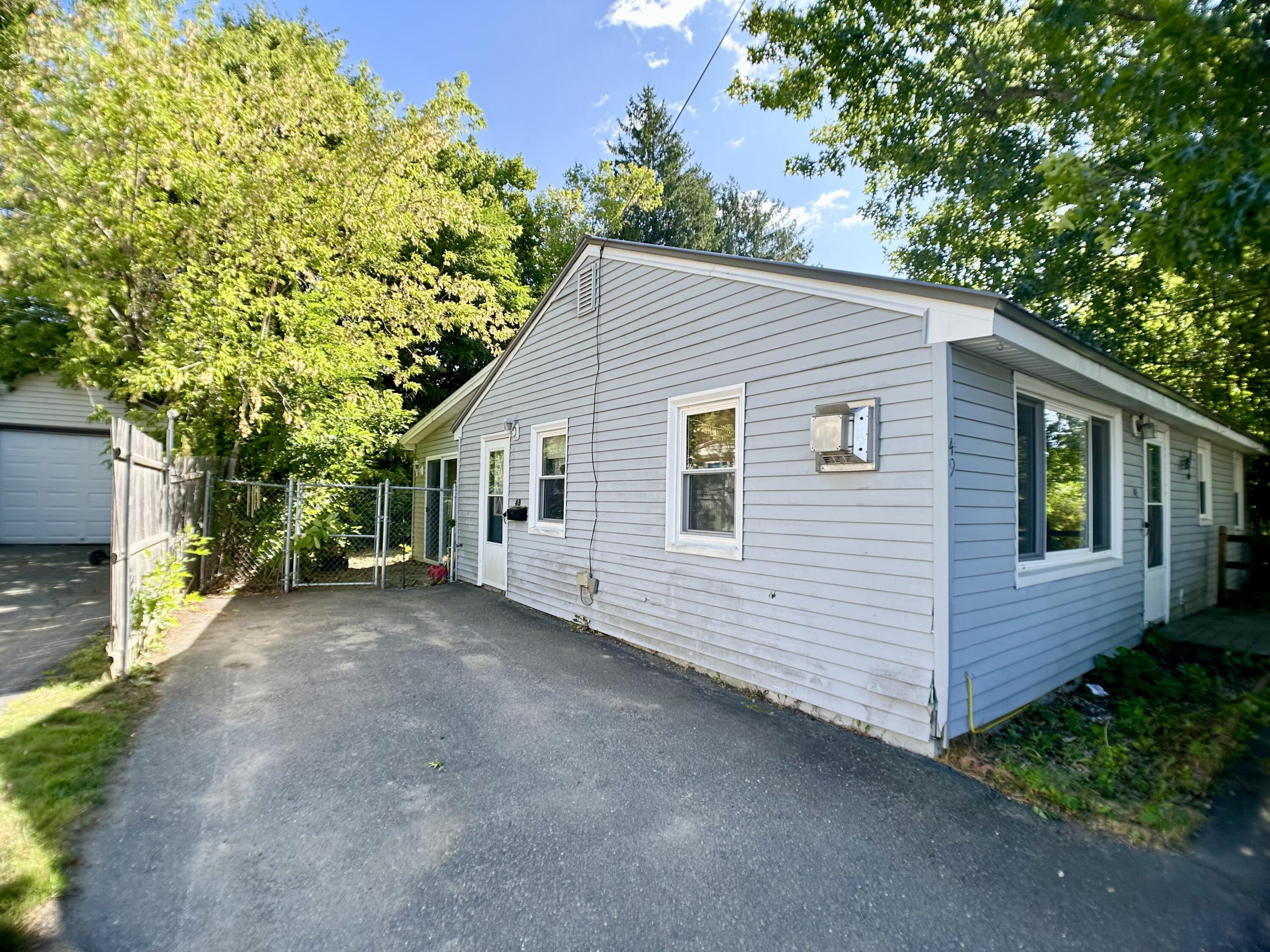 49 Thornton Road Property Photo 2