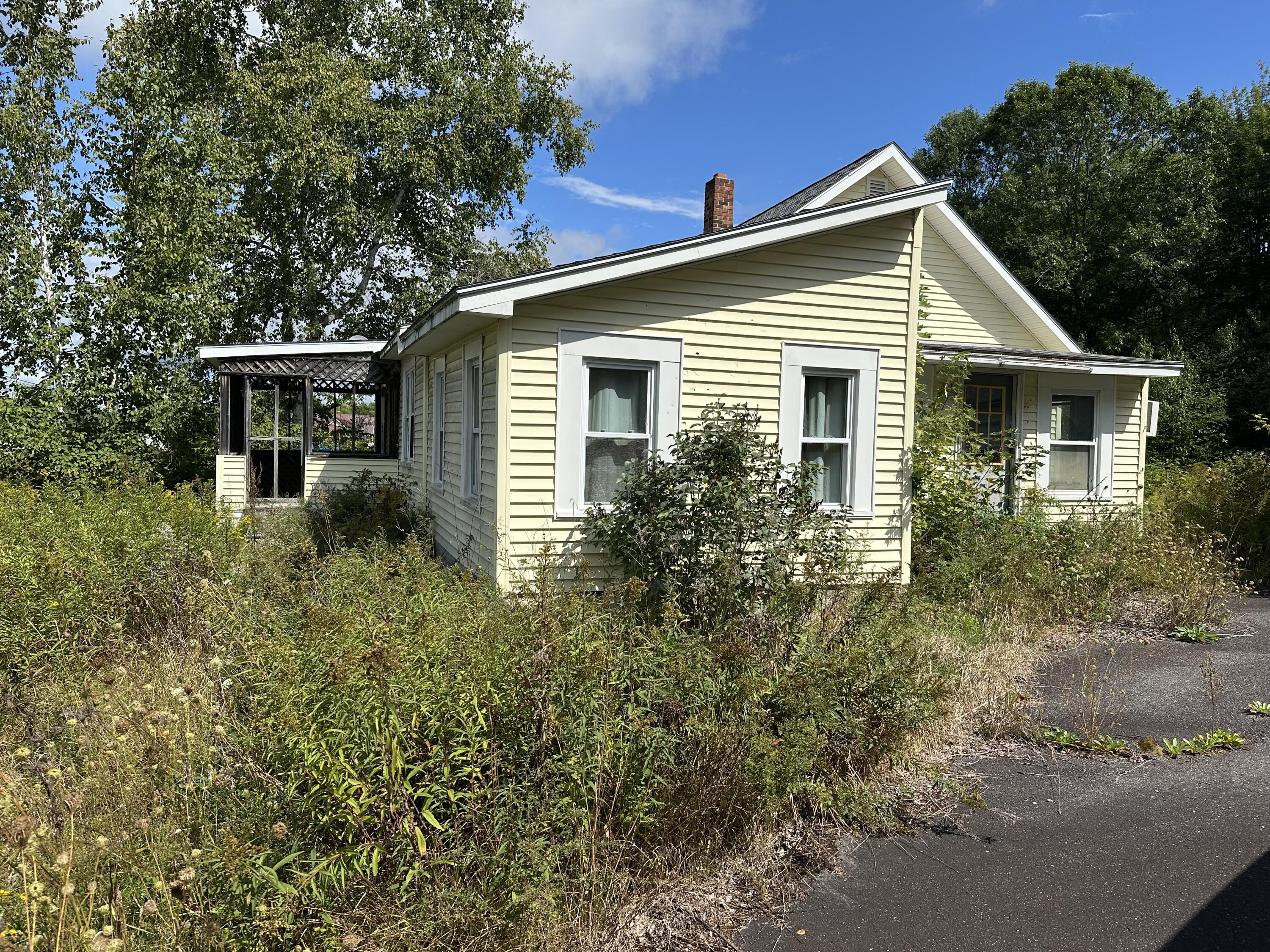 1029 Main Street Property Photo 1