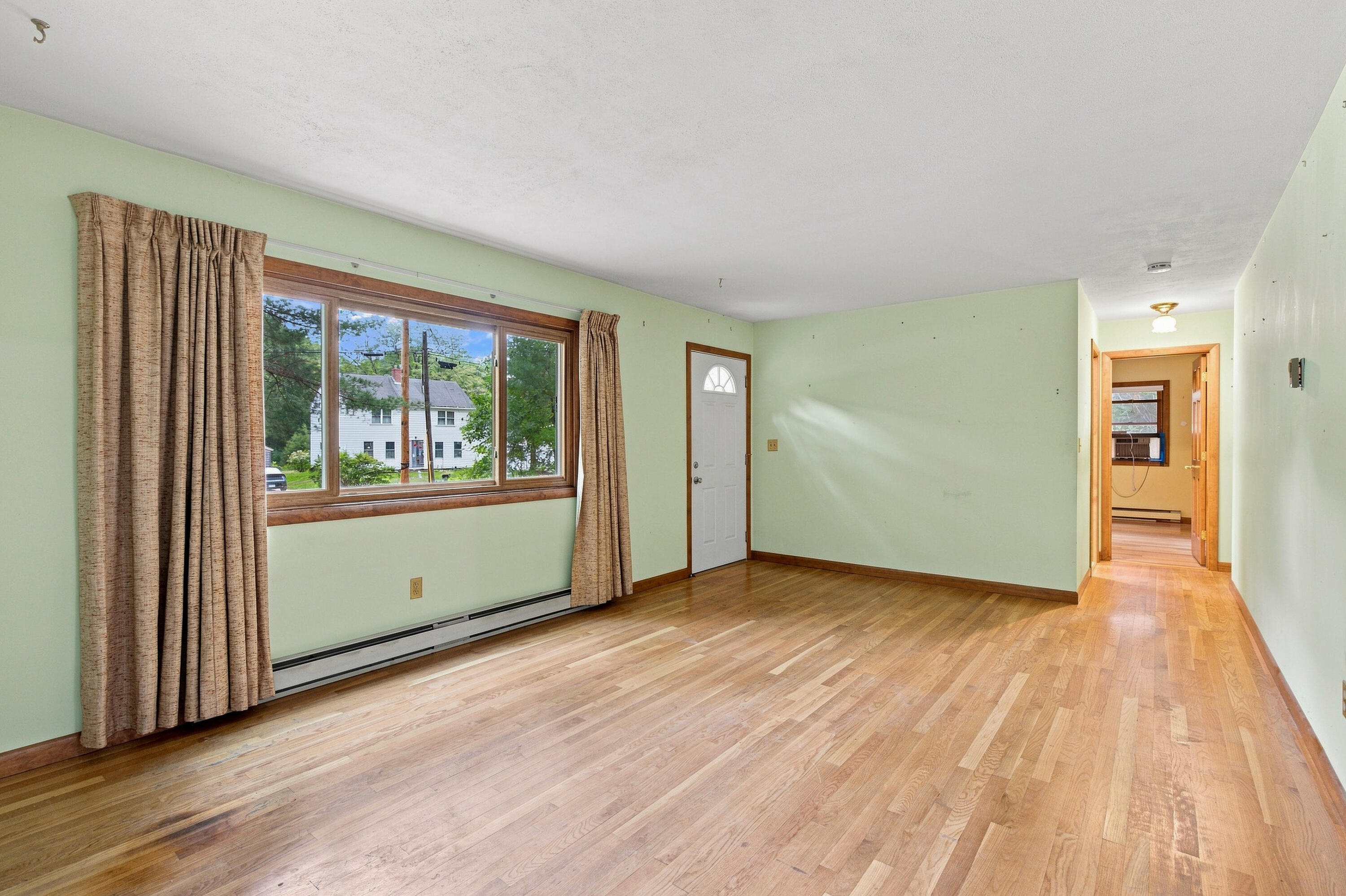 270 Oldfields Road Property Photo 6