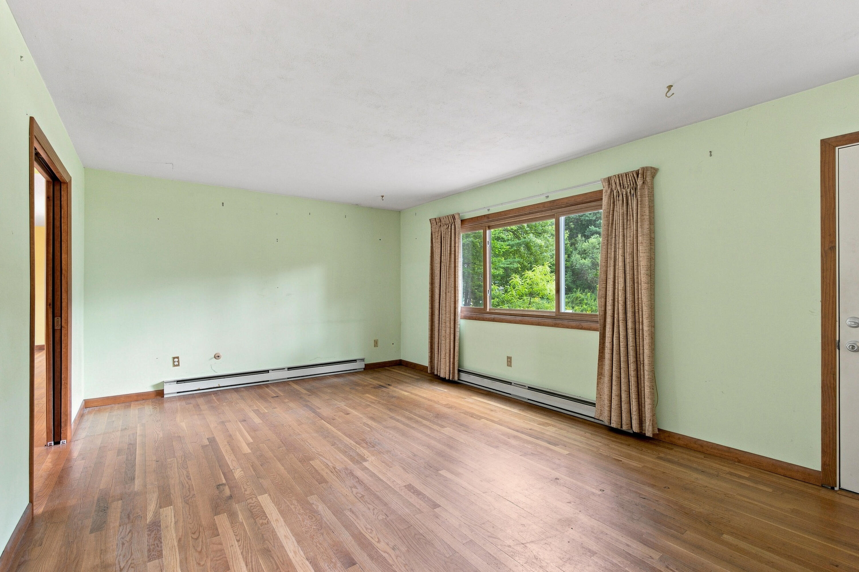 270 Oldfields Road Property Photo 9