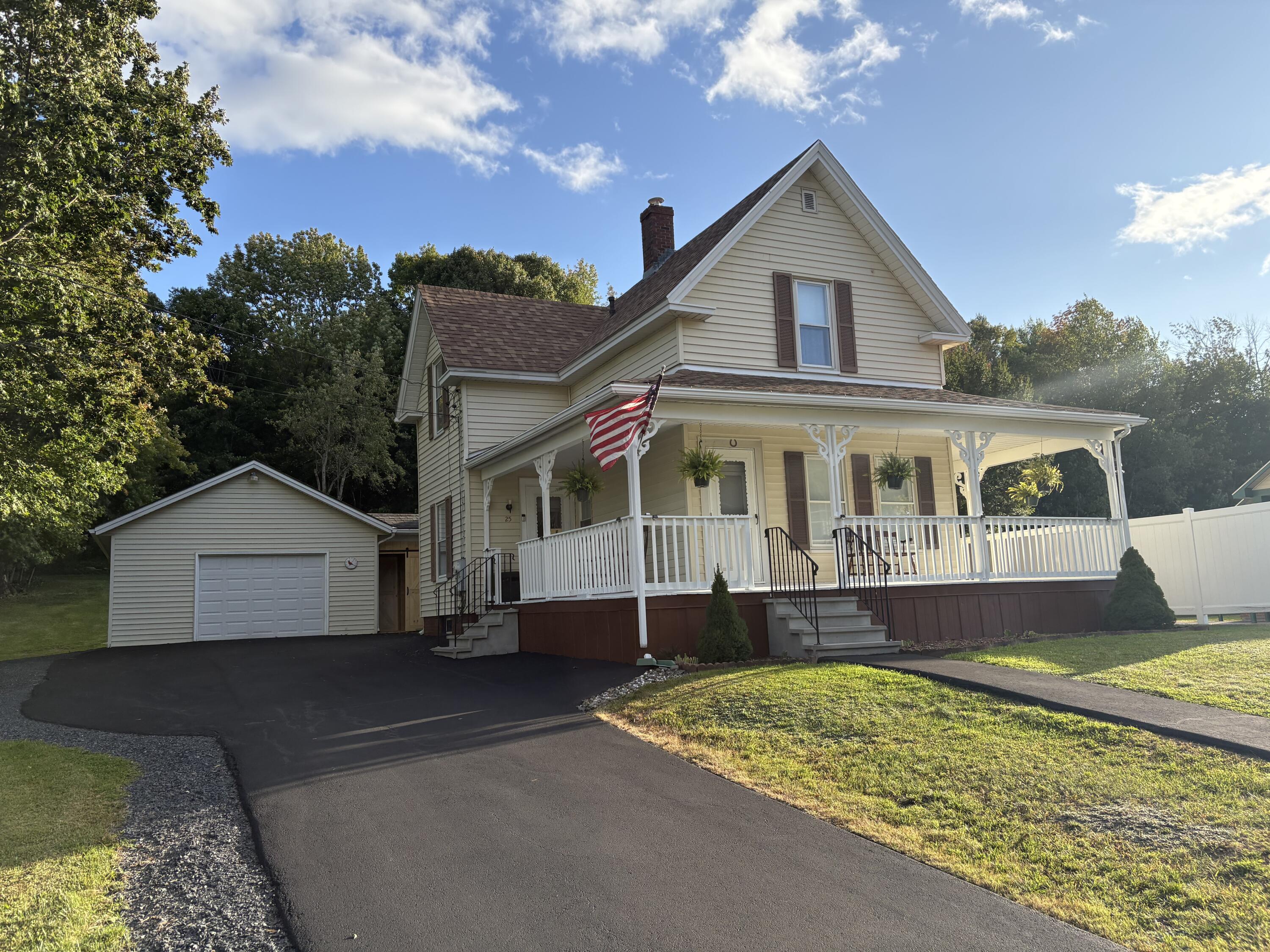25 Hudson Avenue Property Photo 1