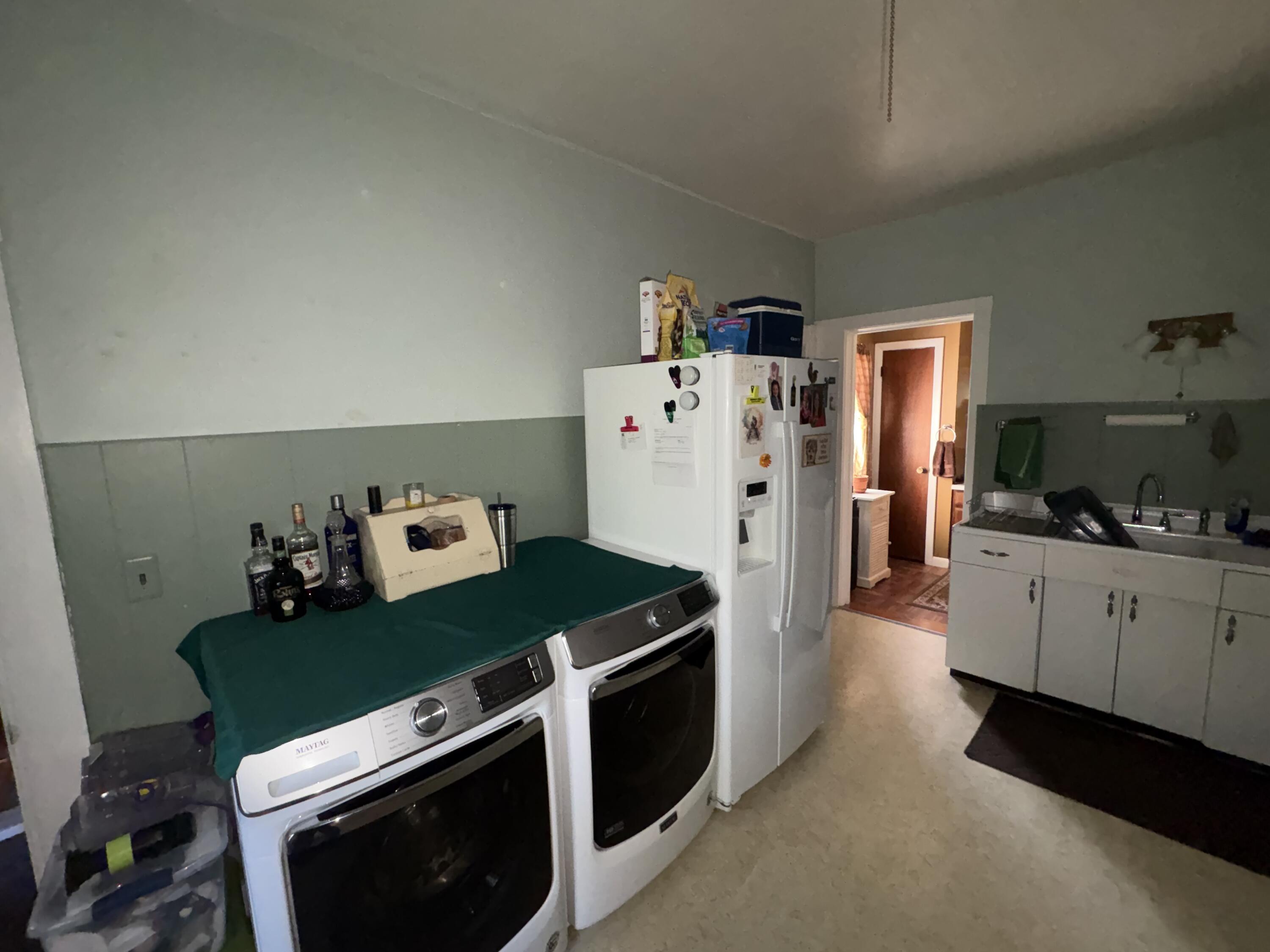 25 Hudson Avenue Property Photo 7