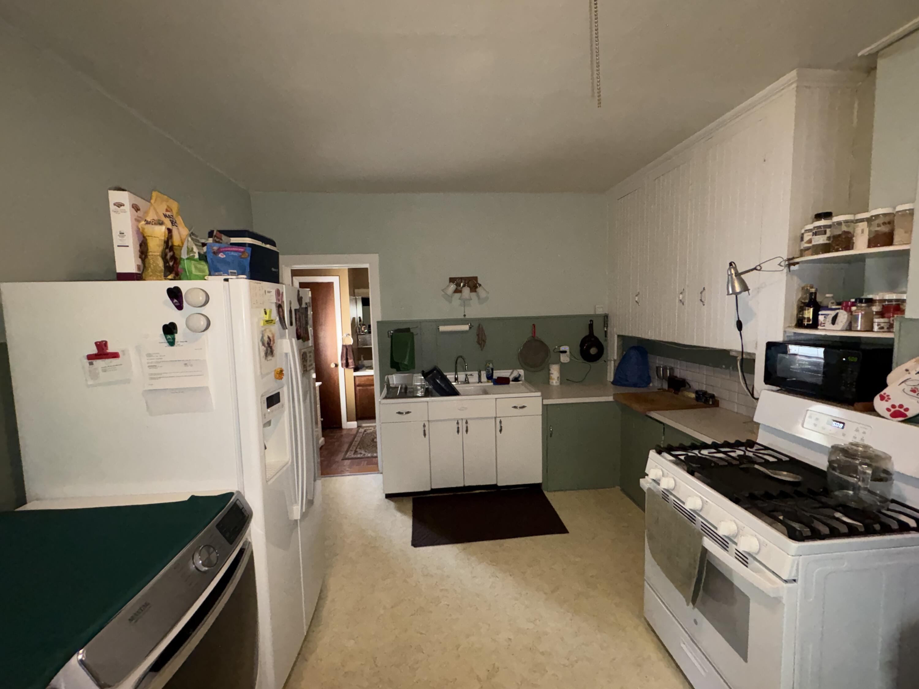 25 Hudson Avenue Property Photo 9