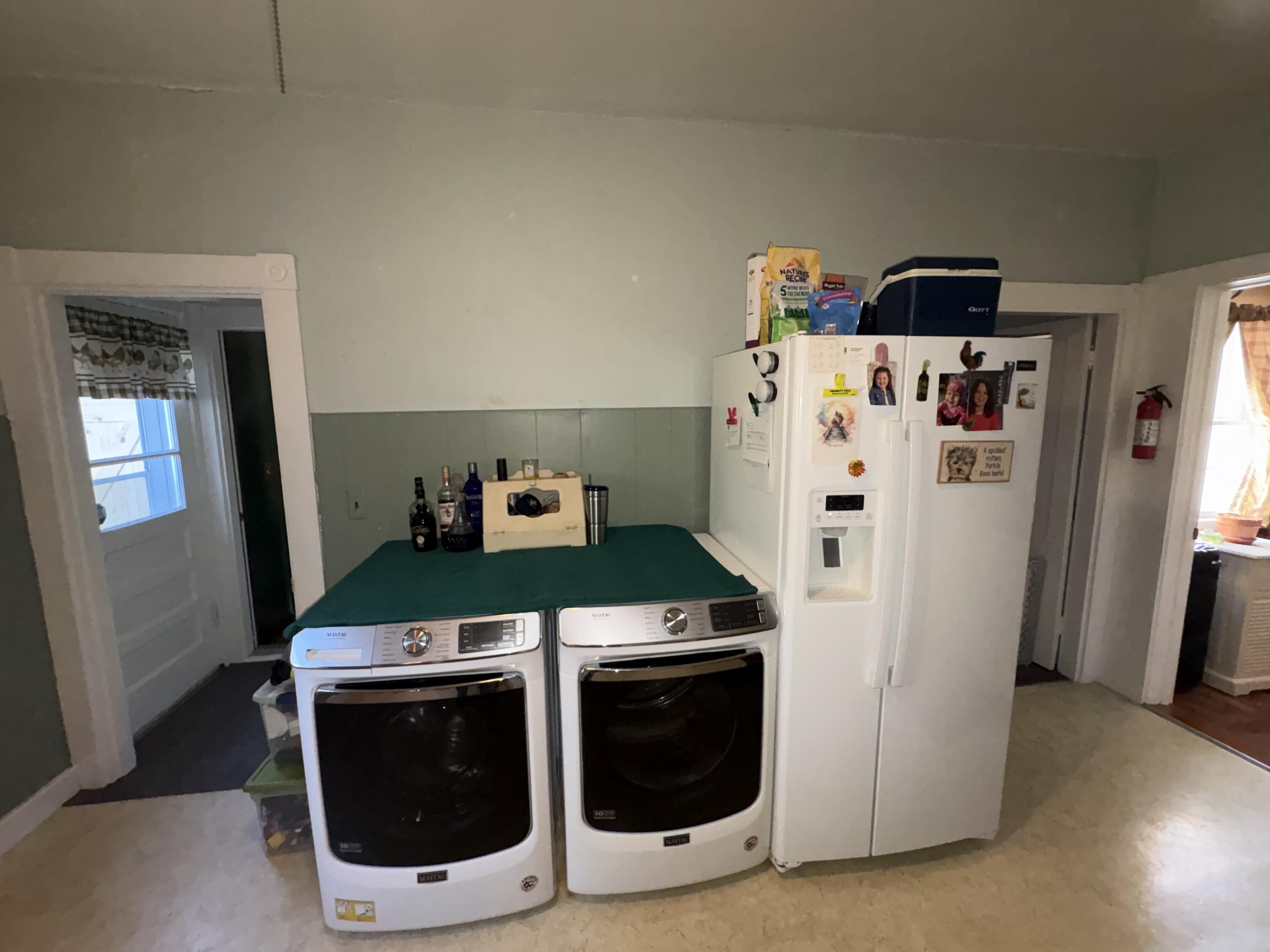25 Hudson Avenue Property Photo 10