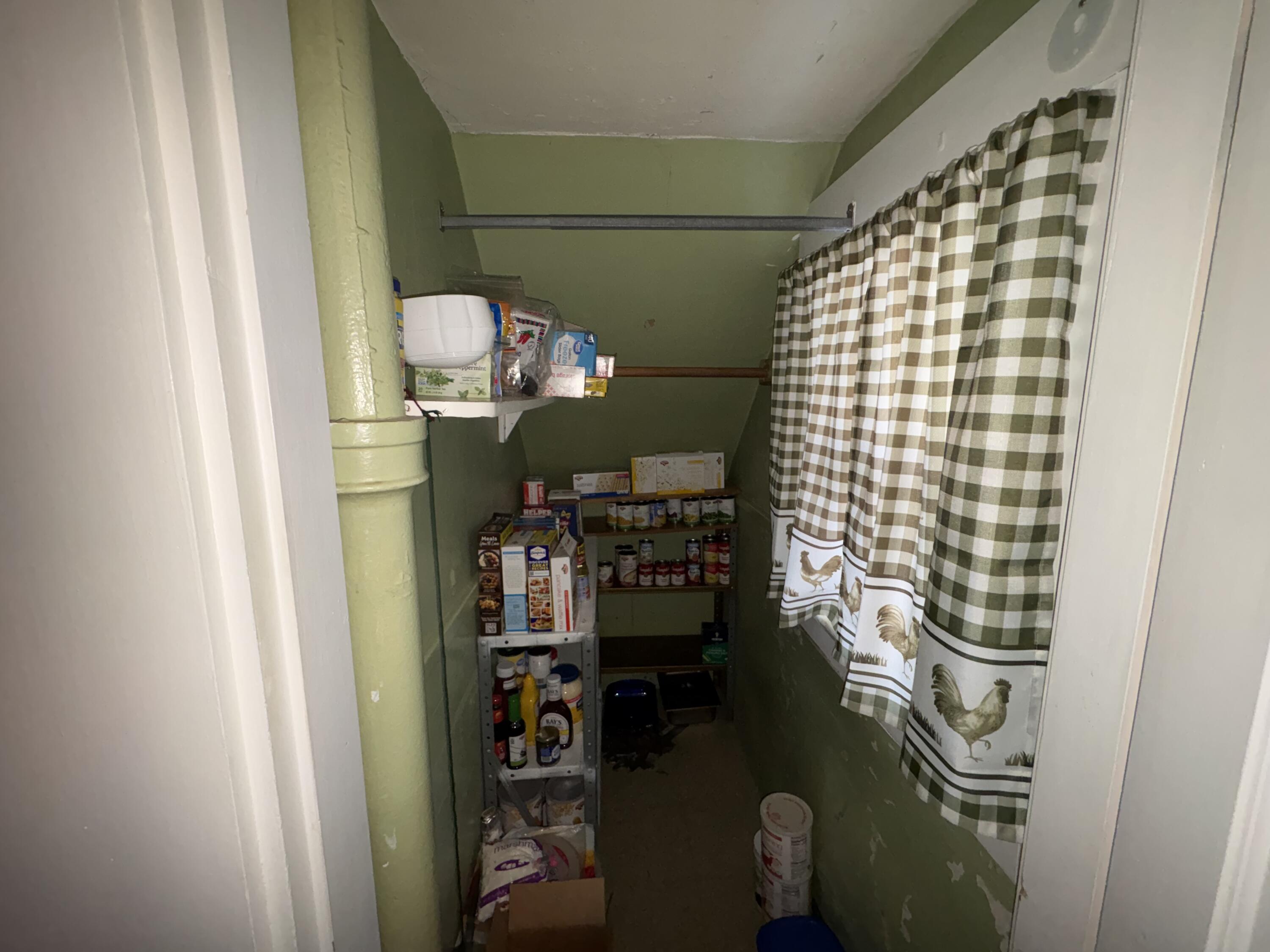 25 Hudson Avenue Property Photo 12