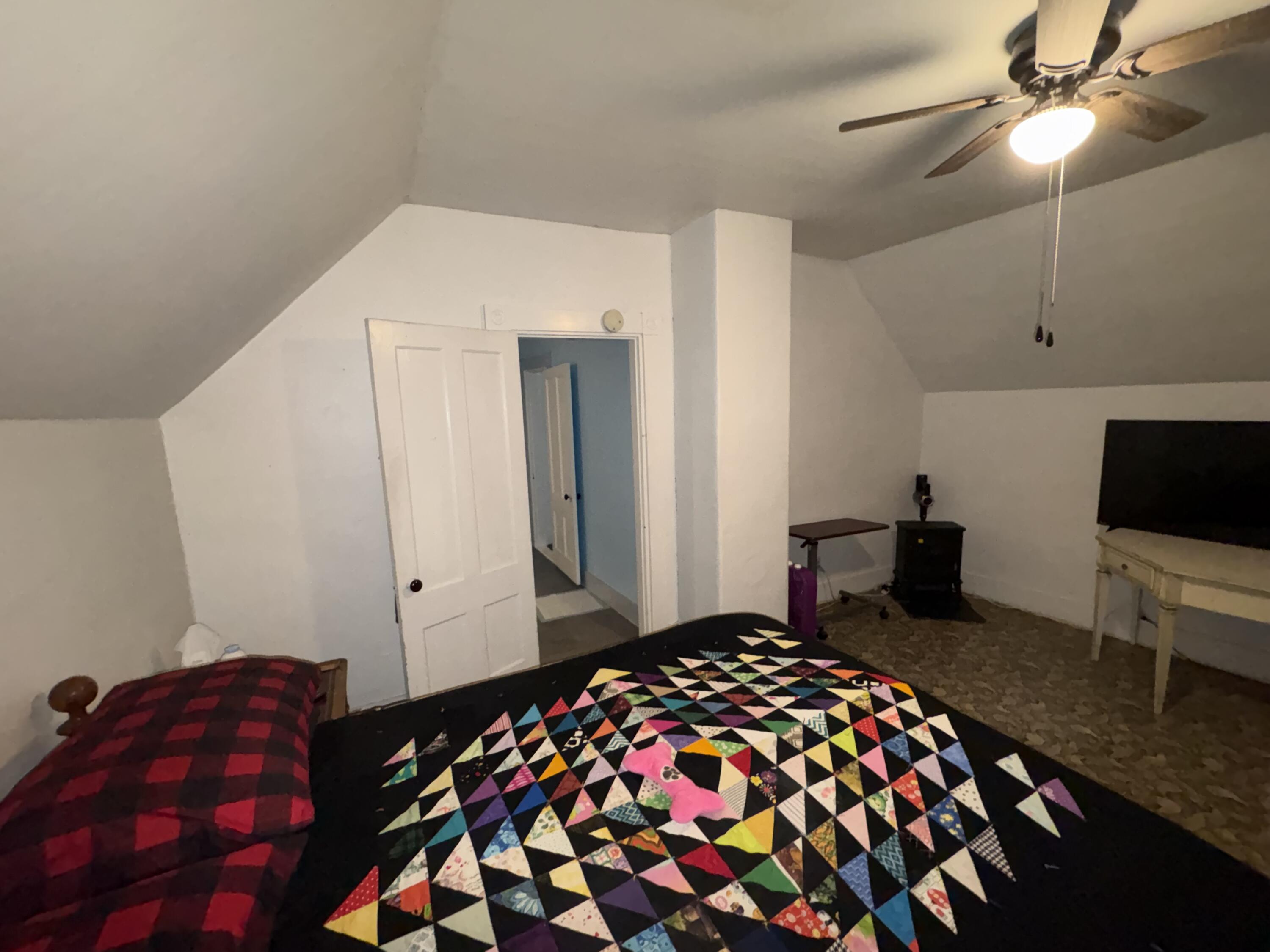 25 Hudson Avenue Property Photo 36