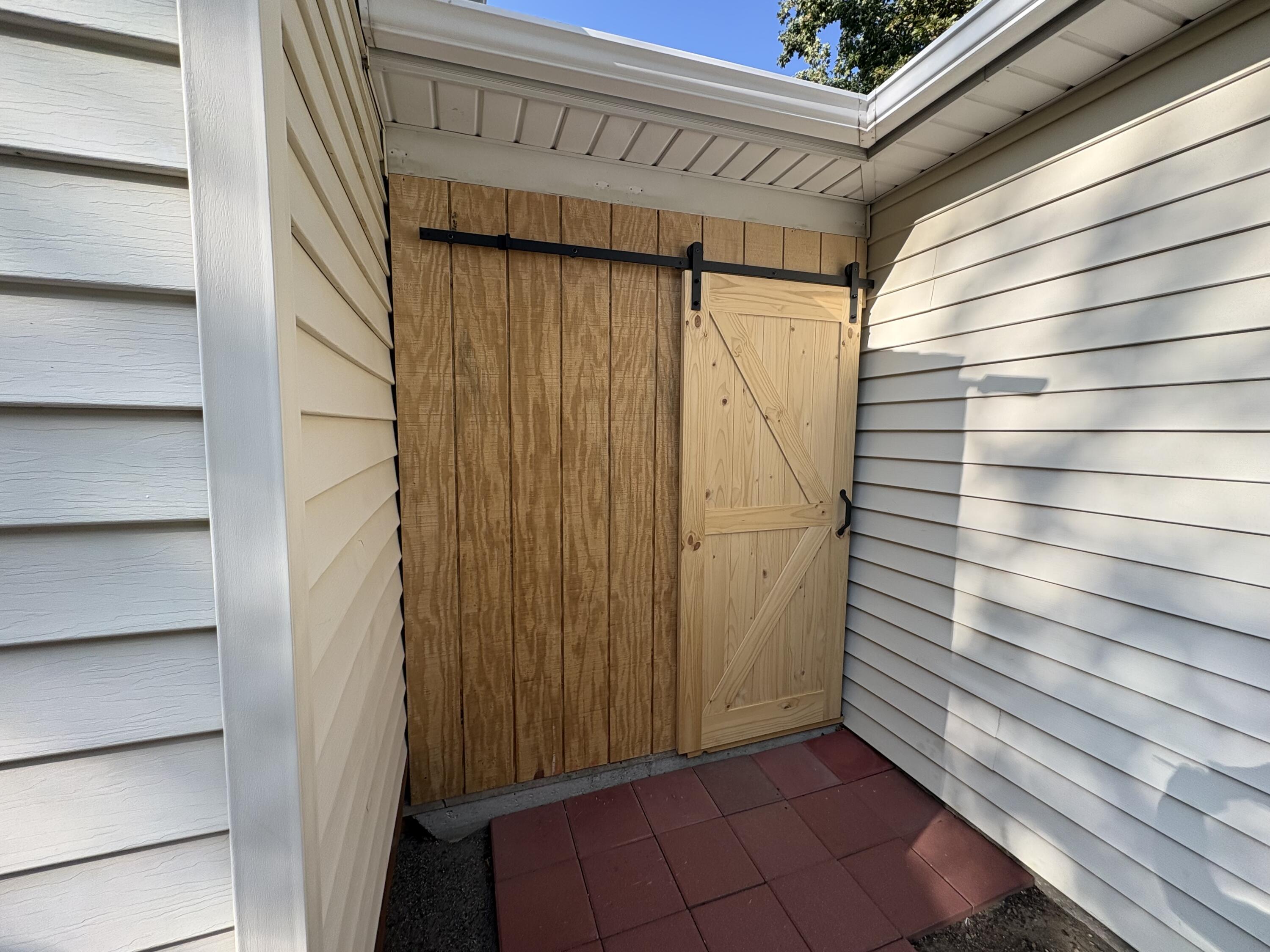 25 Hudson Avenue Property Photo 44