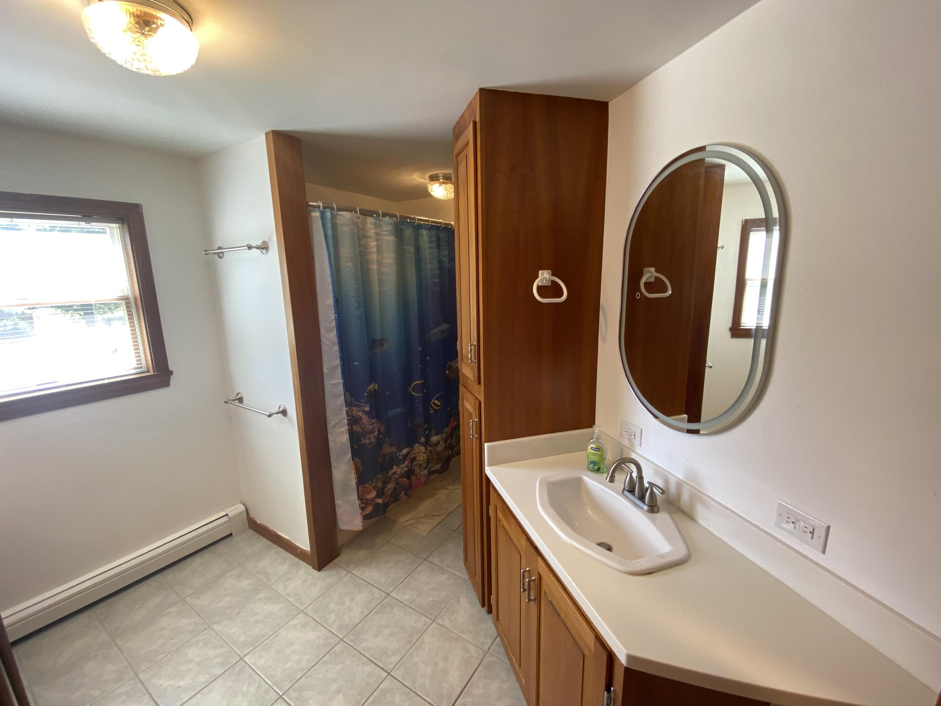 49 E Valentine Street Property Photo 13