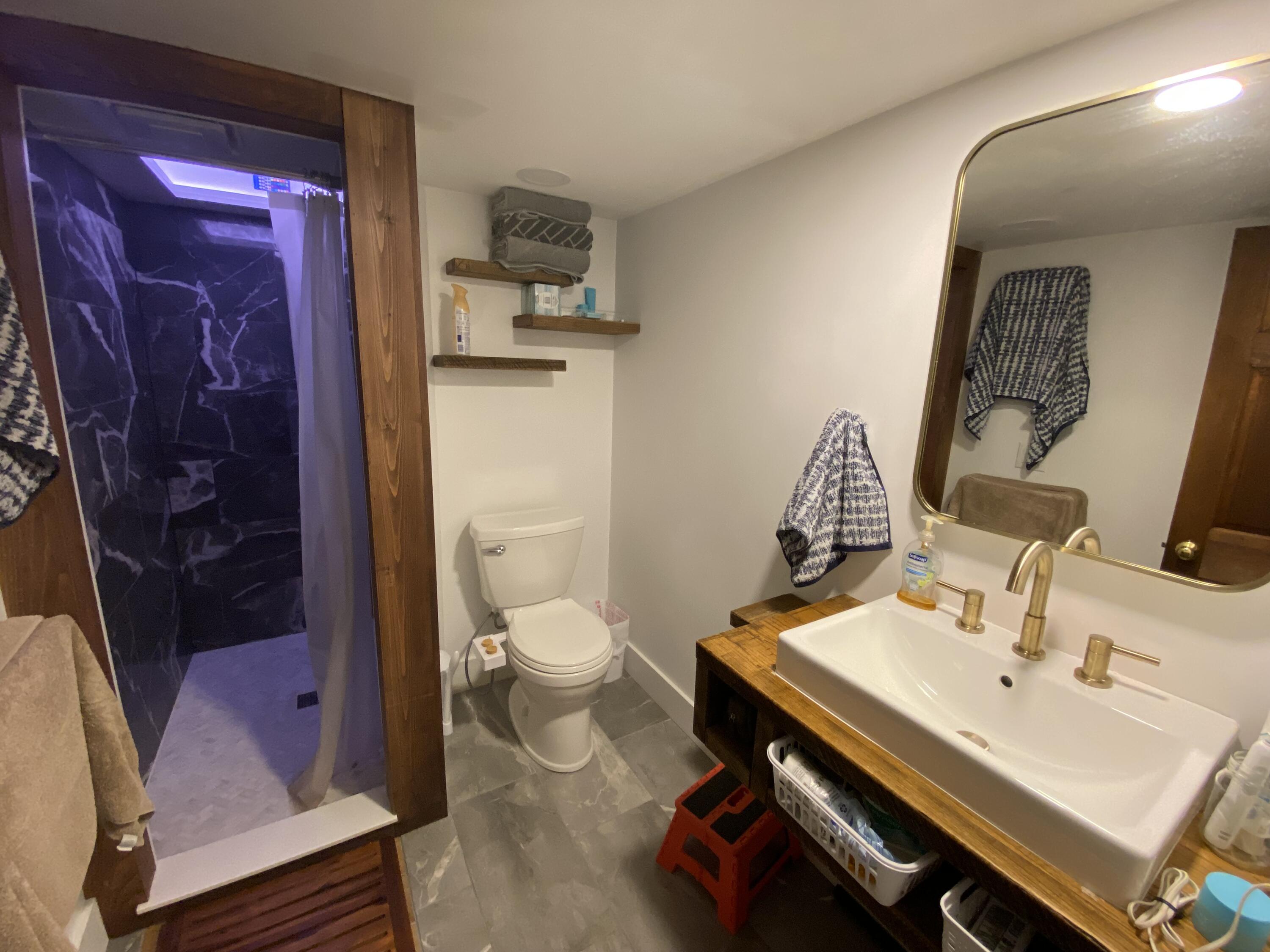 49 E Valentine Street Property Photo 19