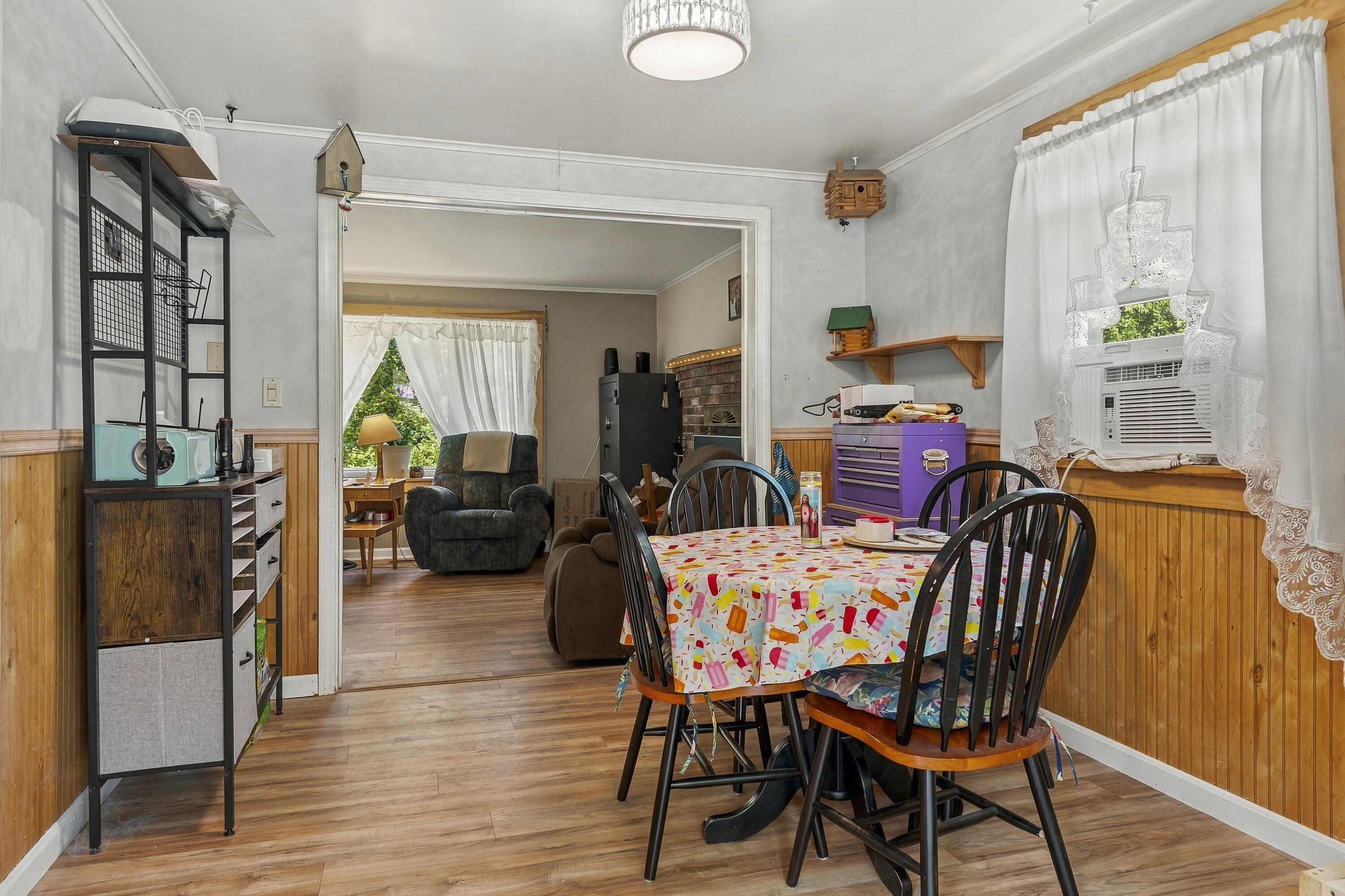 9 Sanford Avenue Property Photo 4
