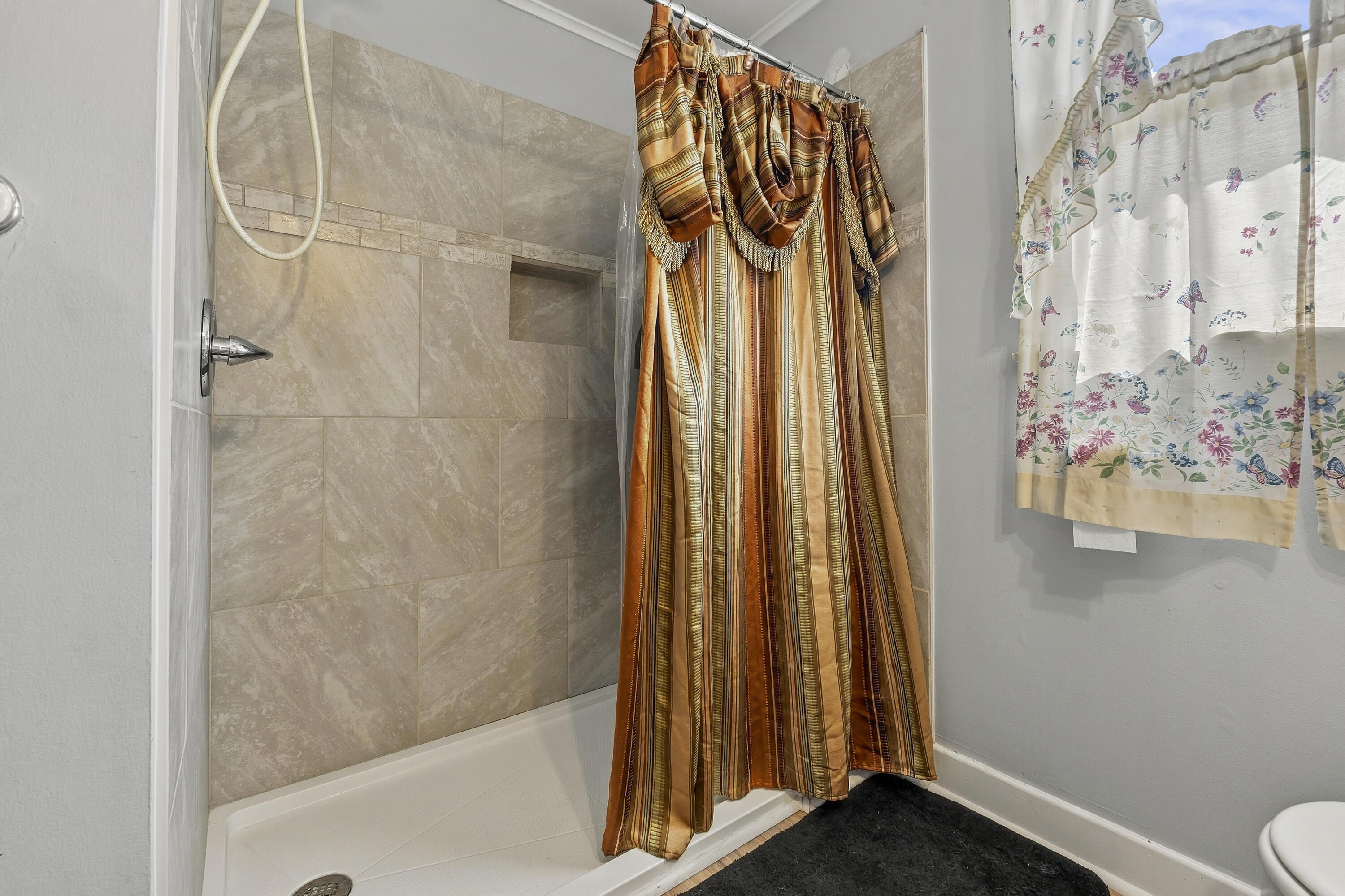 9 Sanford Avenue Property Photo 17