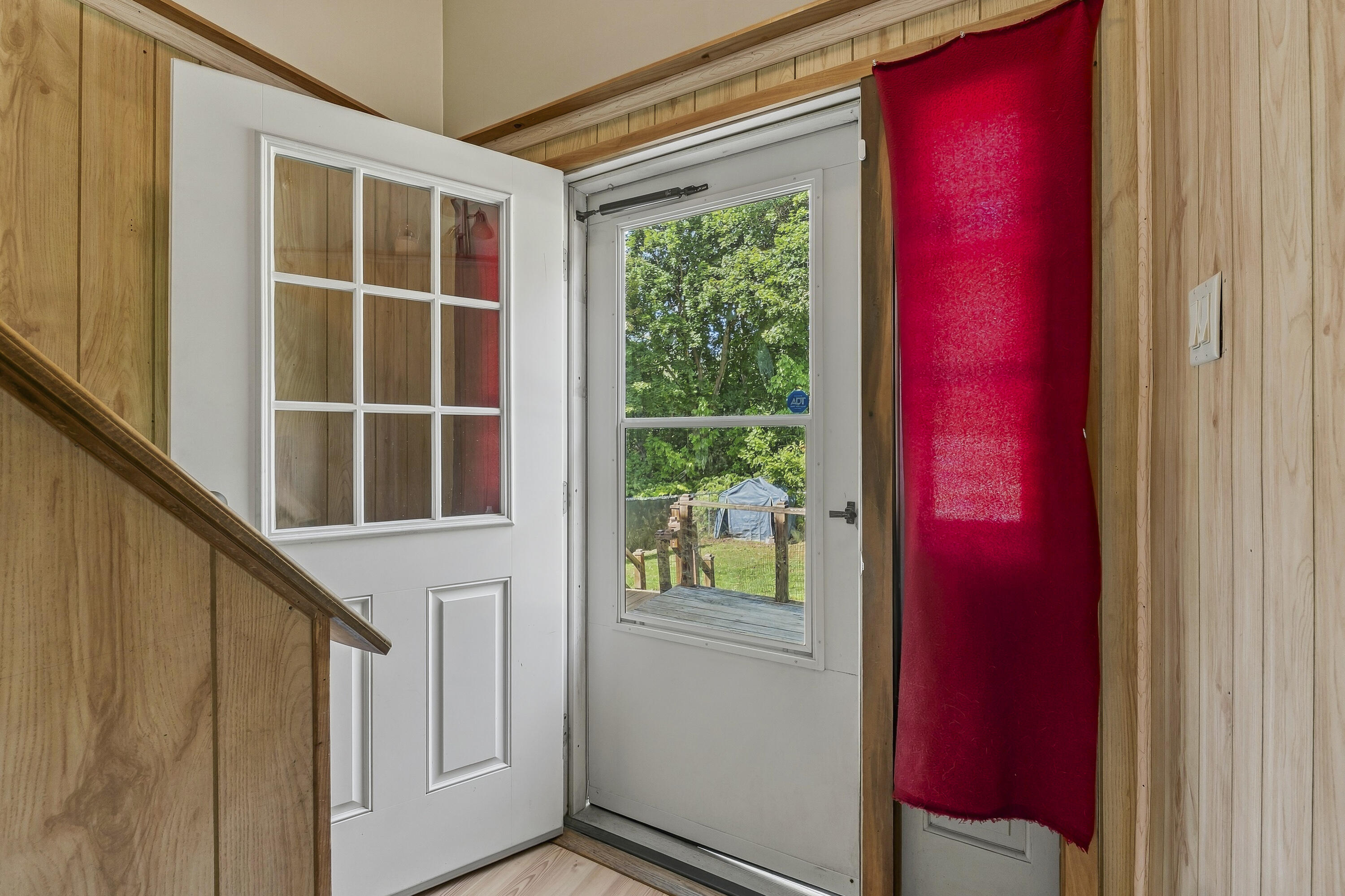 9 Sanford Avenue Property Photo 18