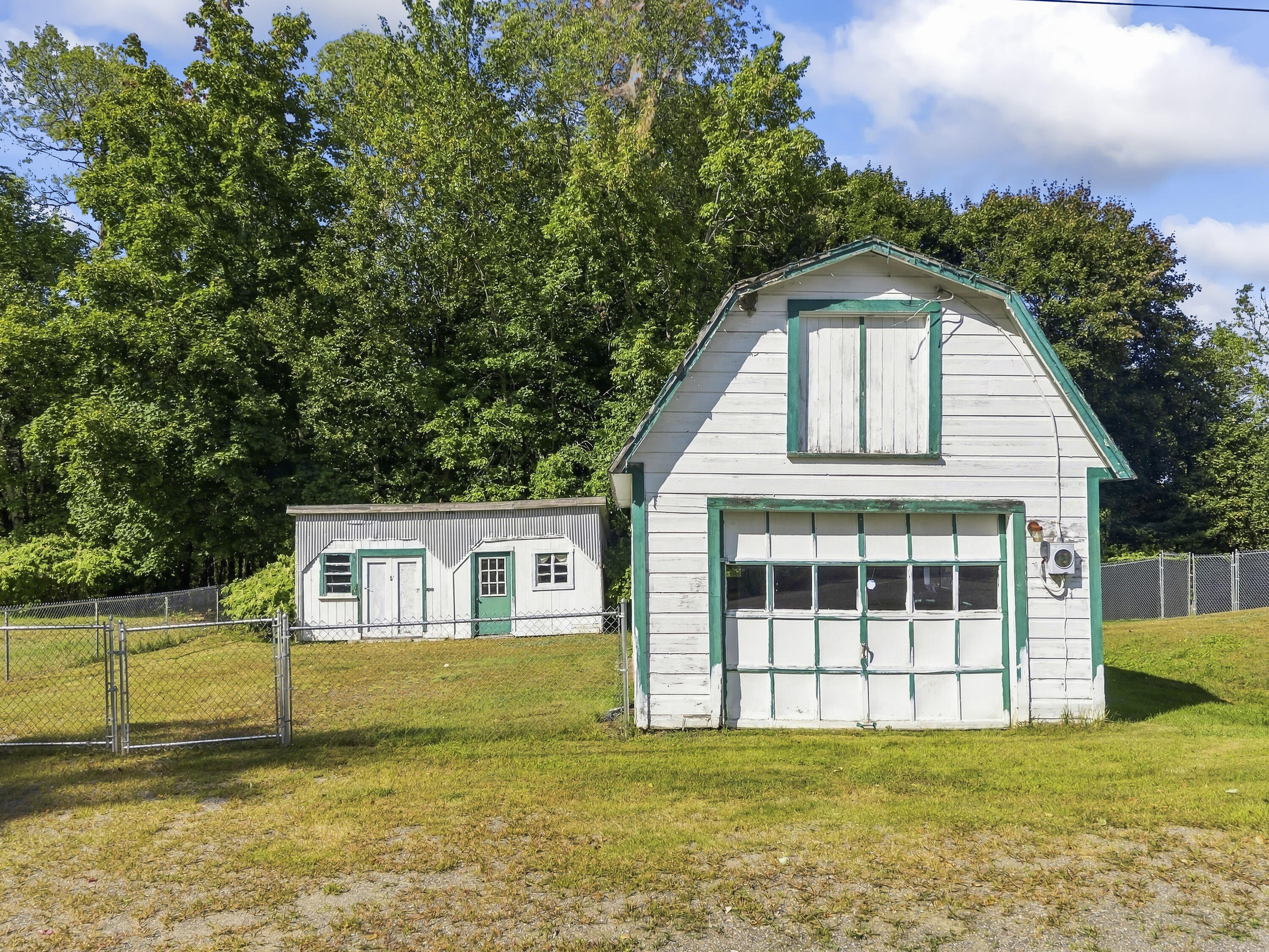 9 Sanford Avenue Property Photo 25