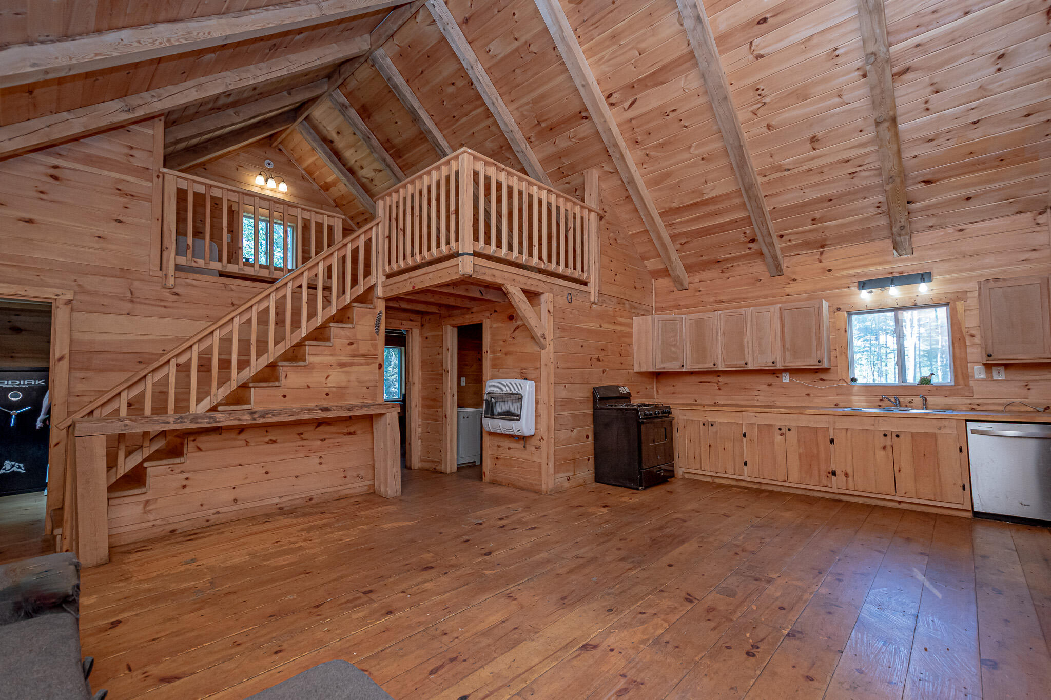 593 Park Street Property Photo 4