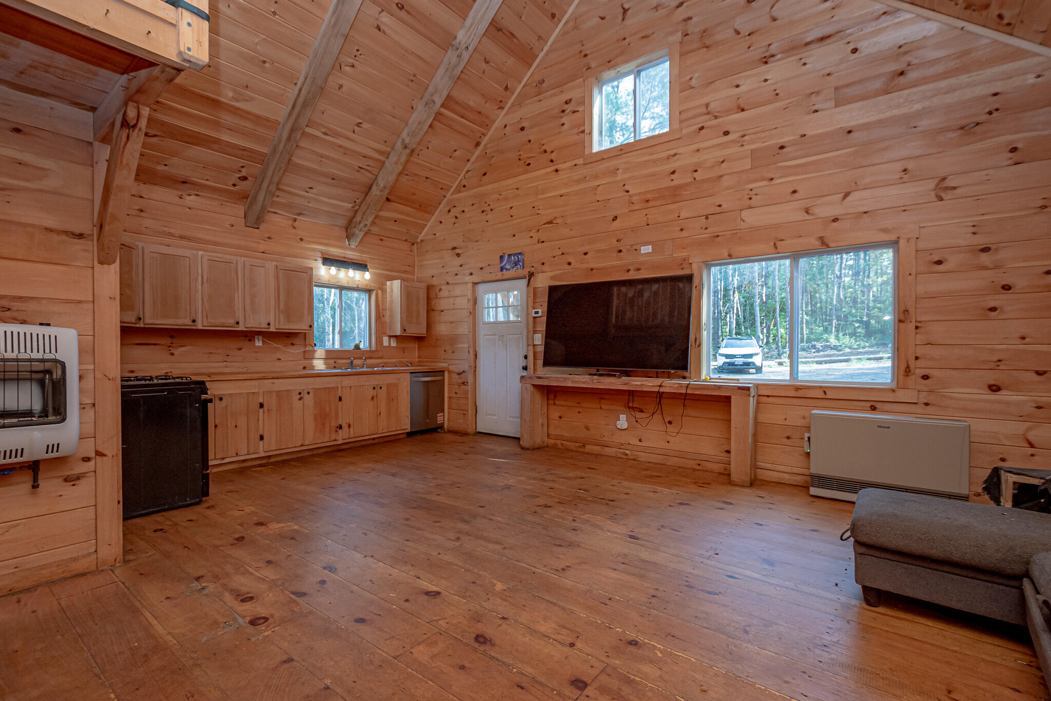 593 Park Street Property Photo 12