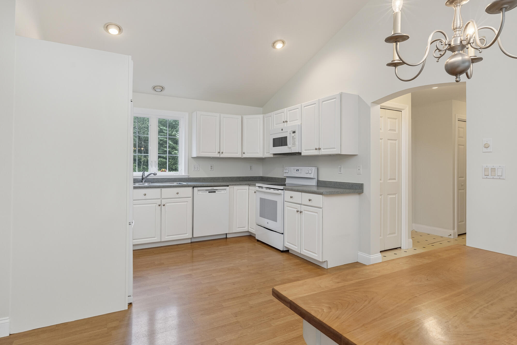 30 Honeysuckle Lane Property Photo 15