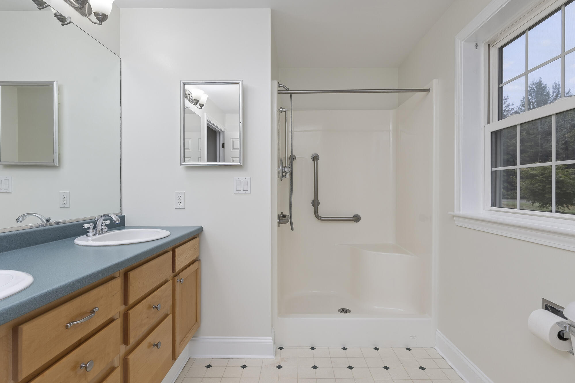 30 Honeysuckle Lane Property Photo 32