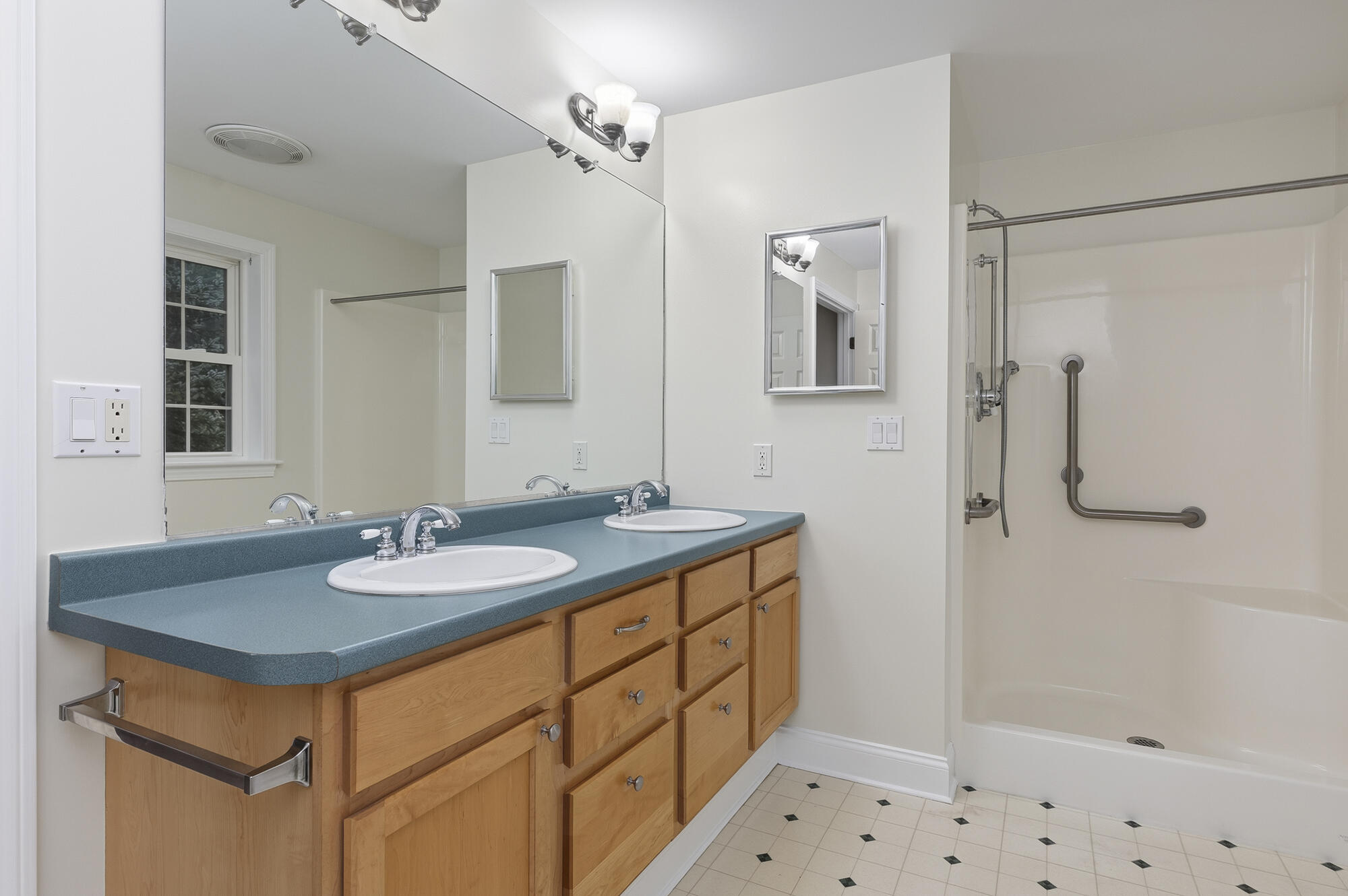 30 Honeysuckle Lane Property Photo 33