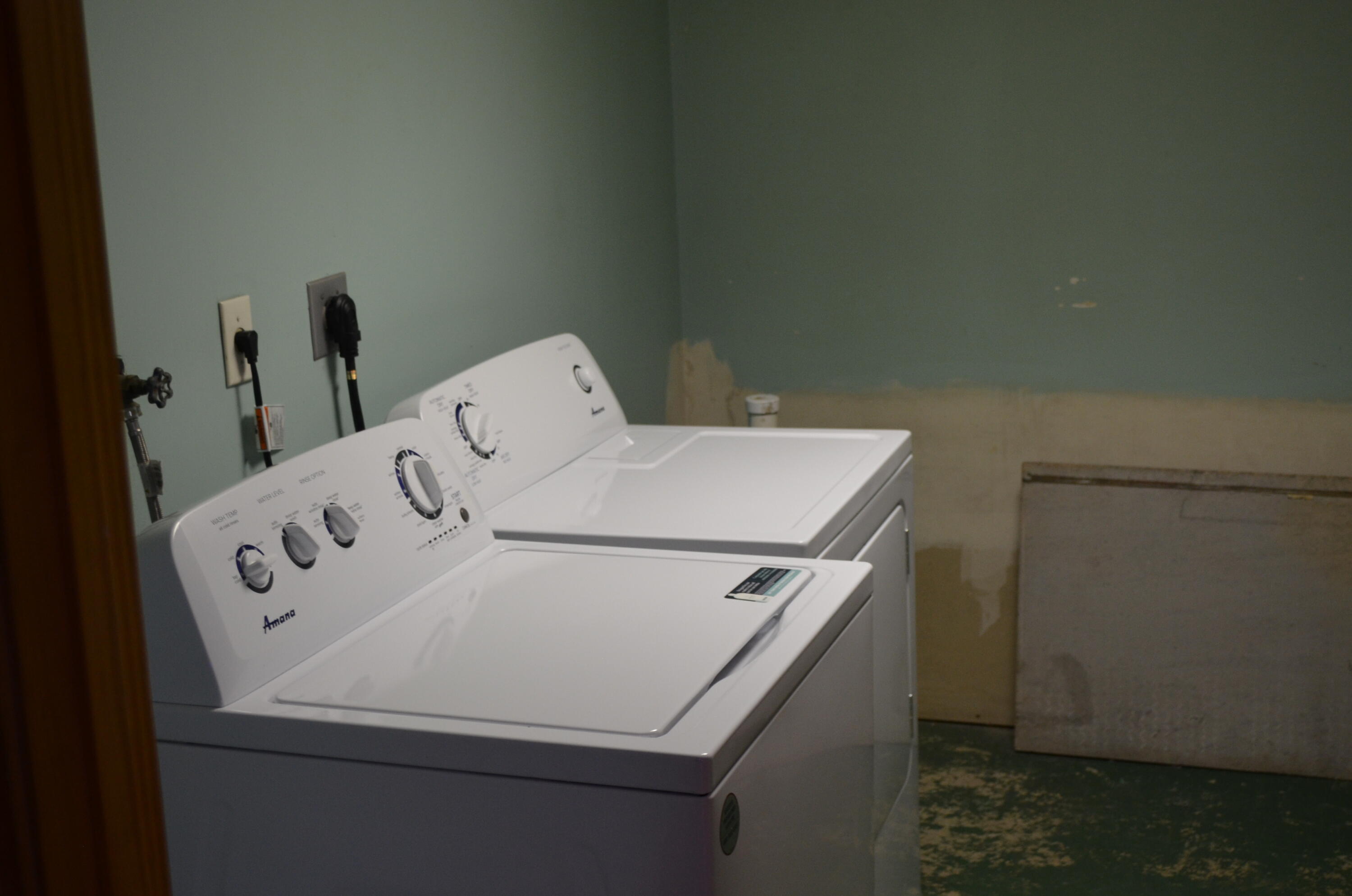 24 E Shore Drive Property Photo 15