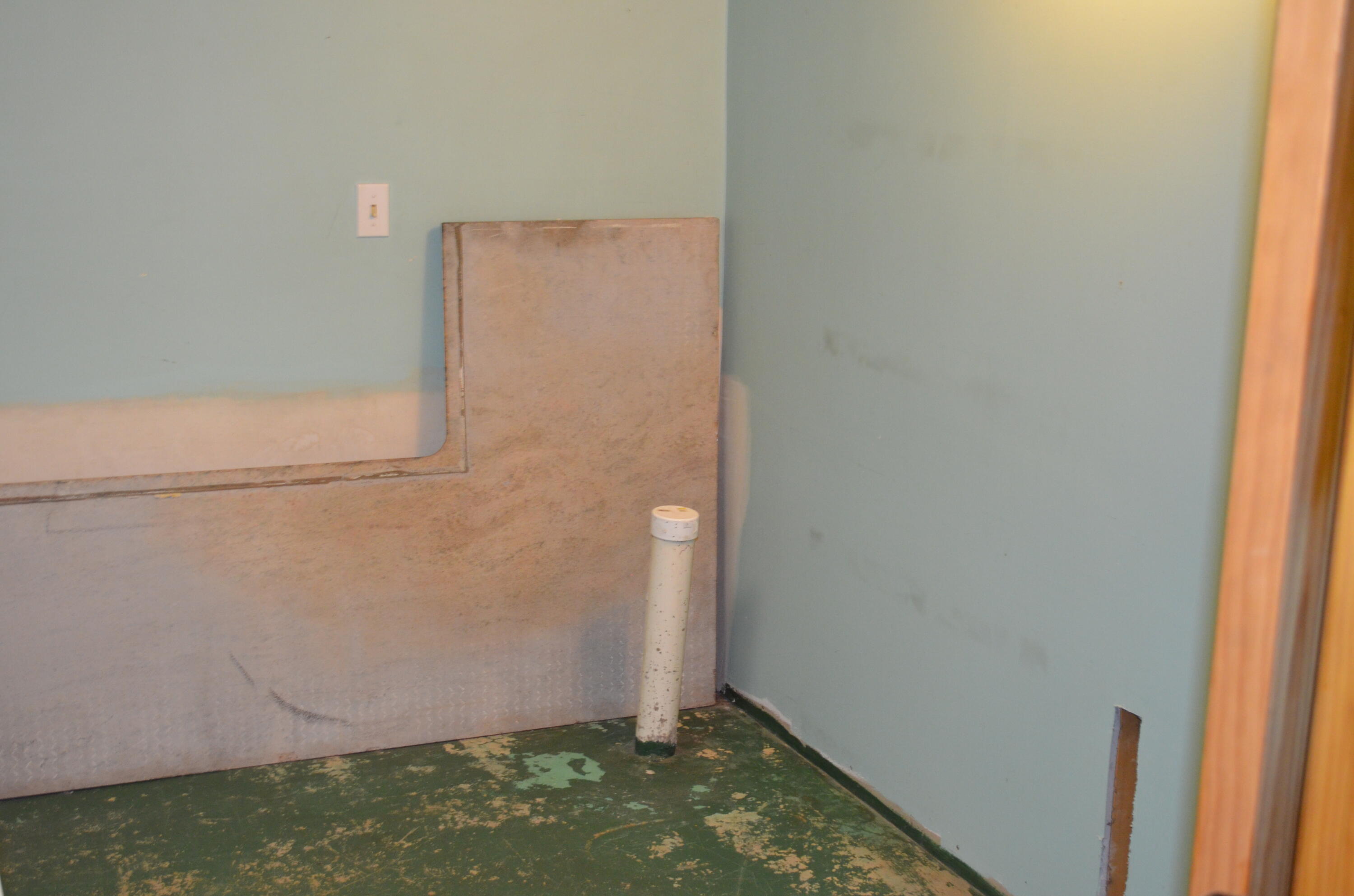 24 E Shore Drive Property Photo 16