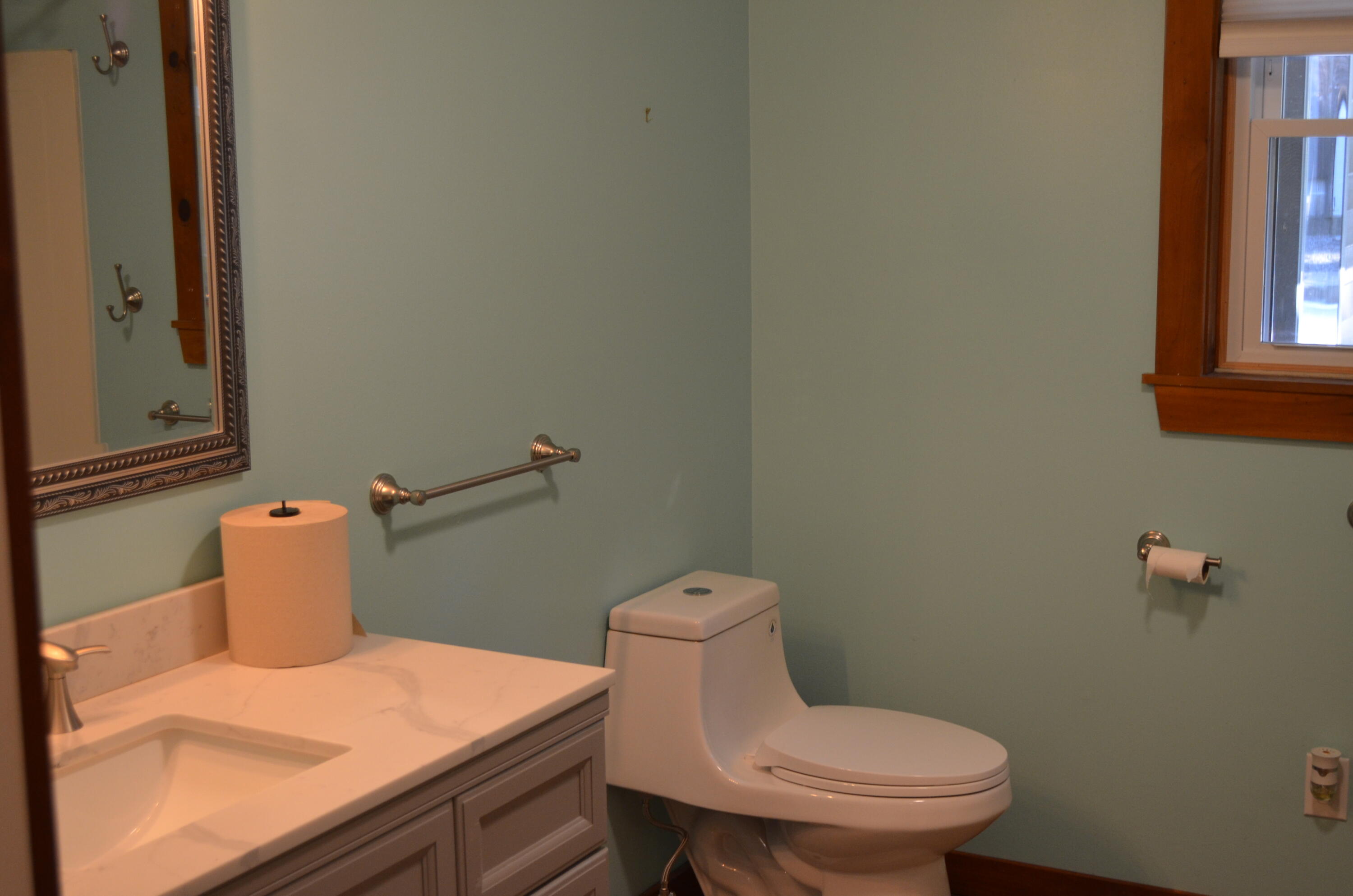 24 E Shore Drive Property Photo 20