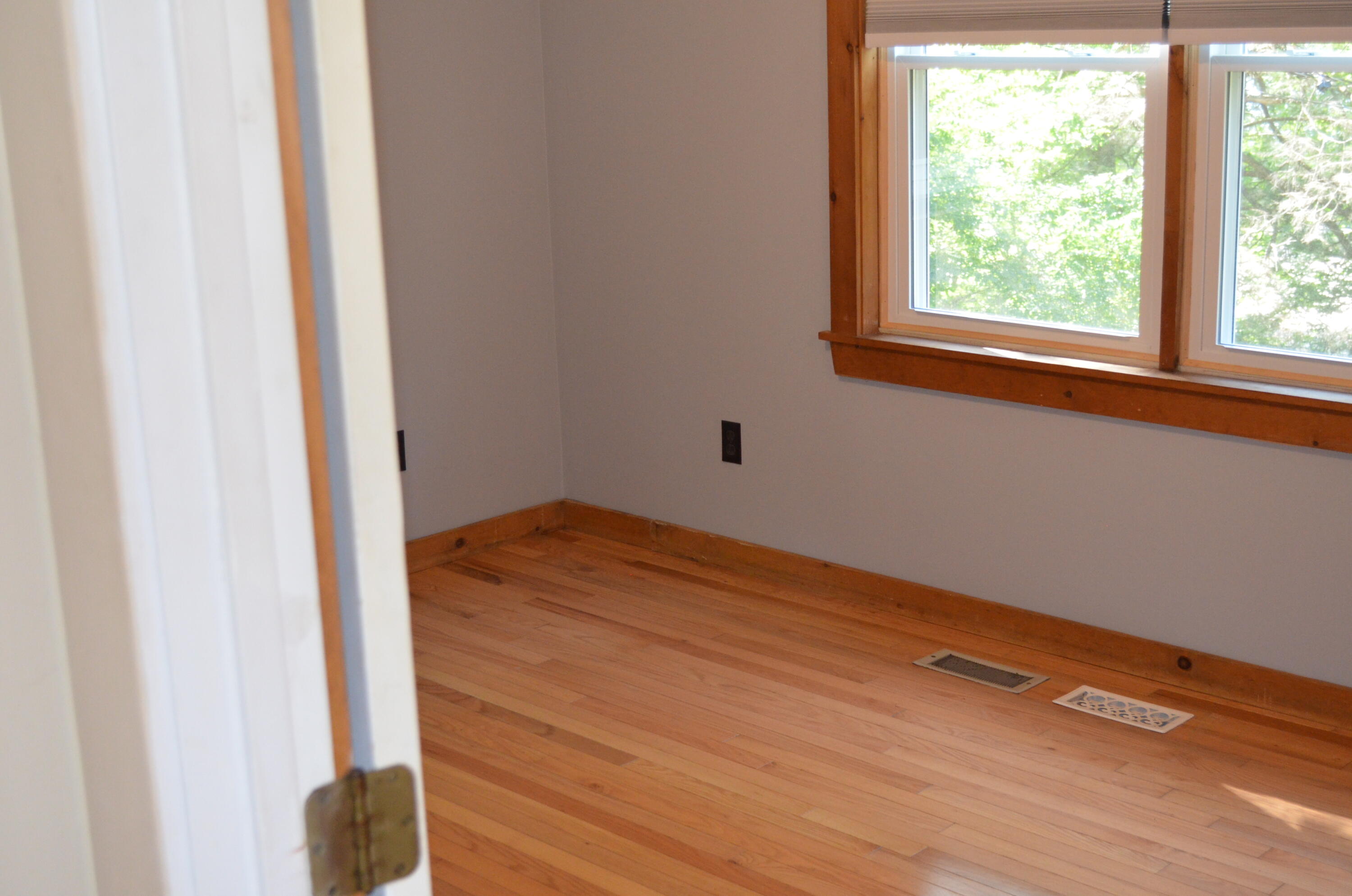 24 E Shore Drive Property Photo 28