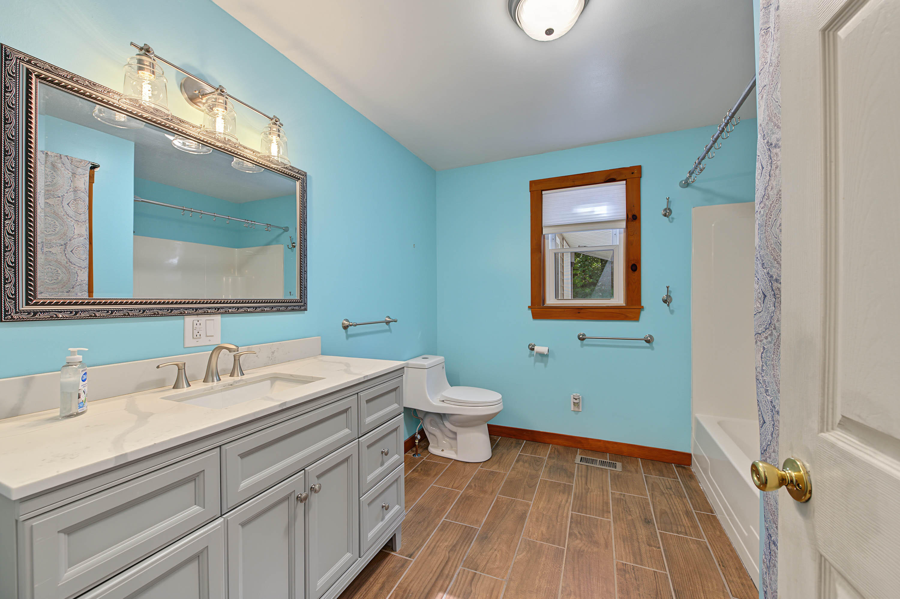 24 E Shore Drive Property Photo 79