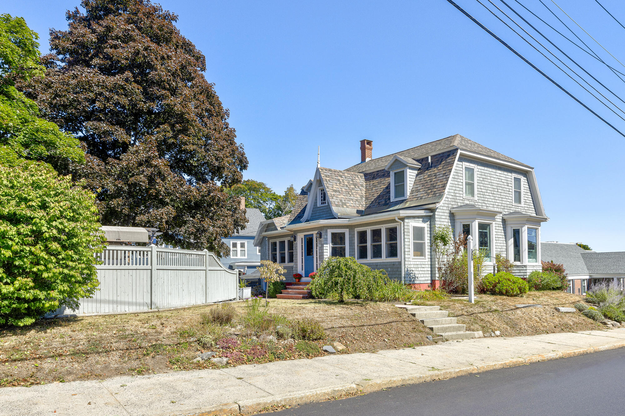205 Woodford Street Property Photo 1