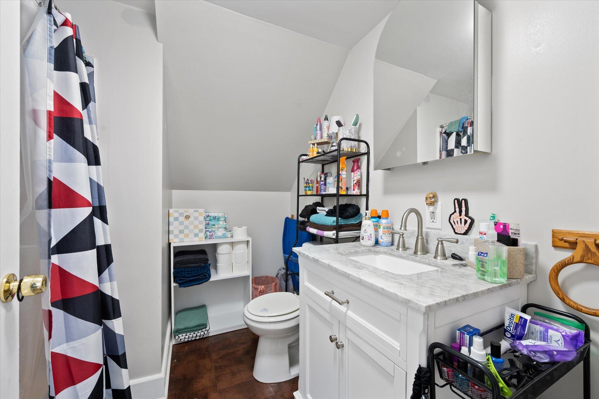 17 Elm Street Property Photo 23