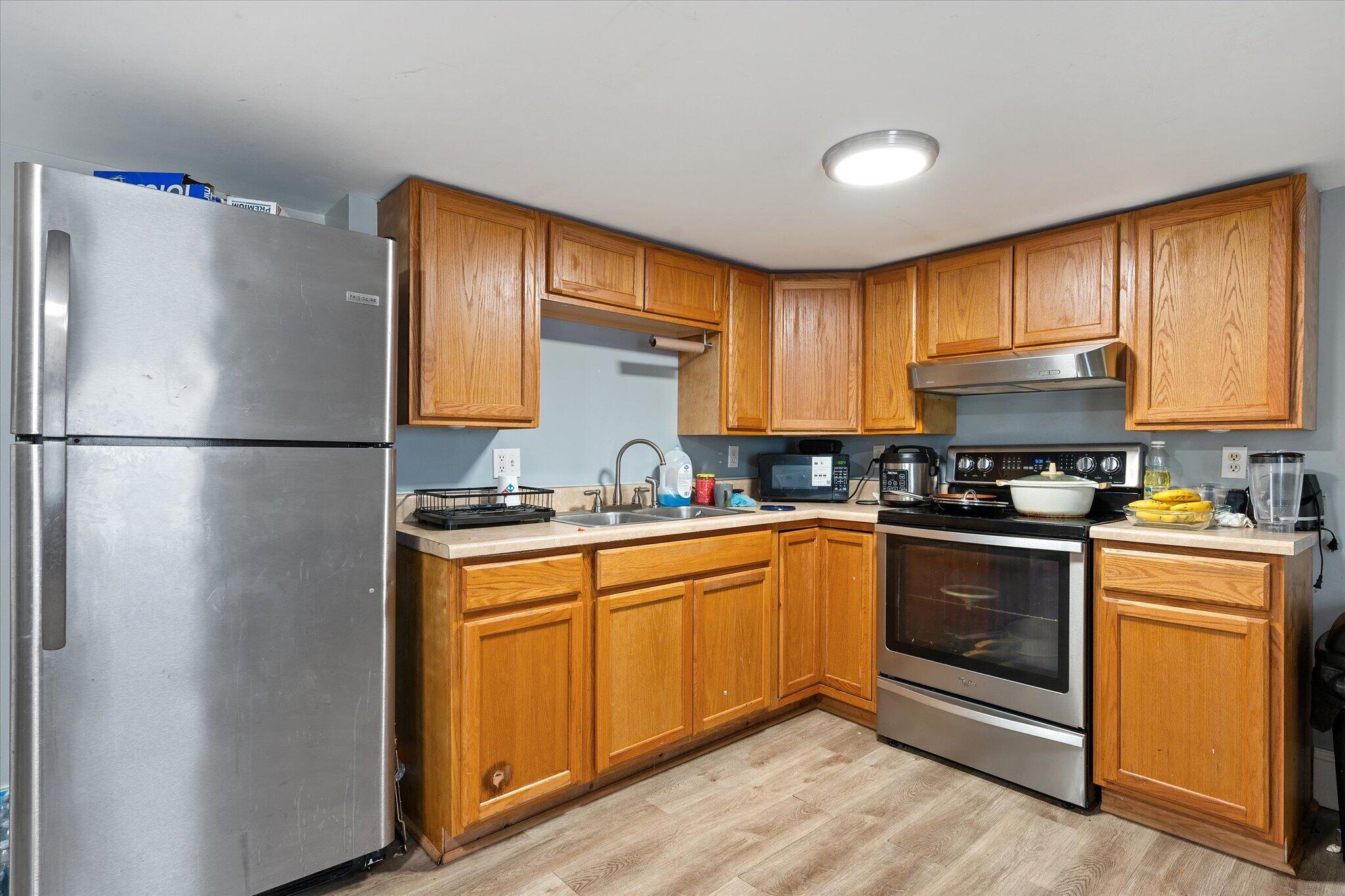 17 Elm Street Property Photo 24