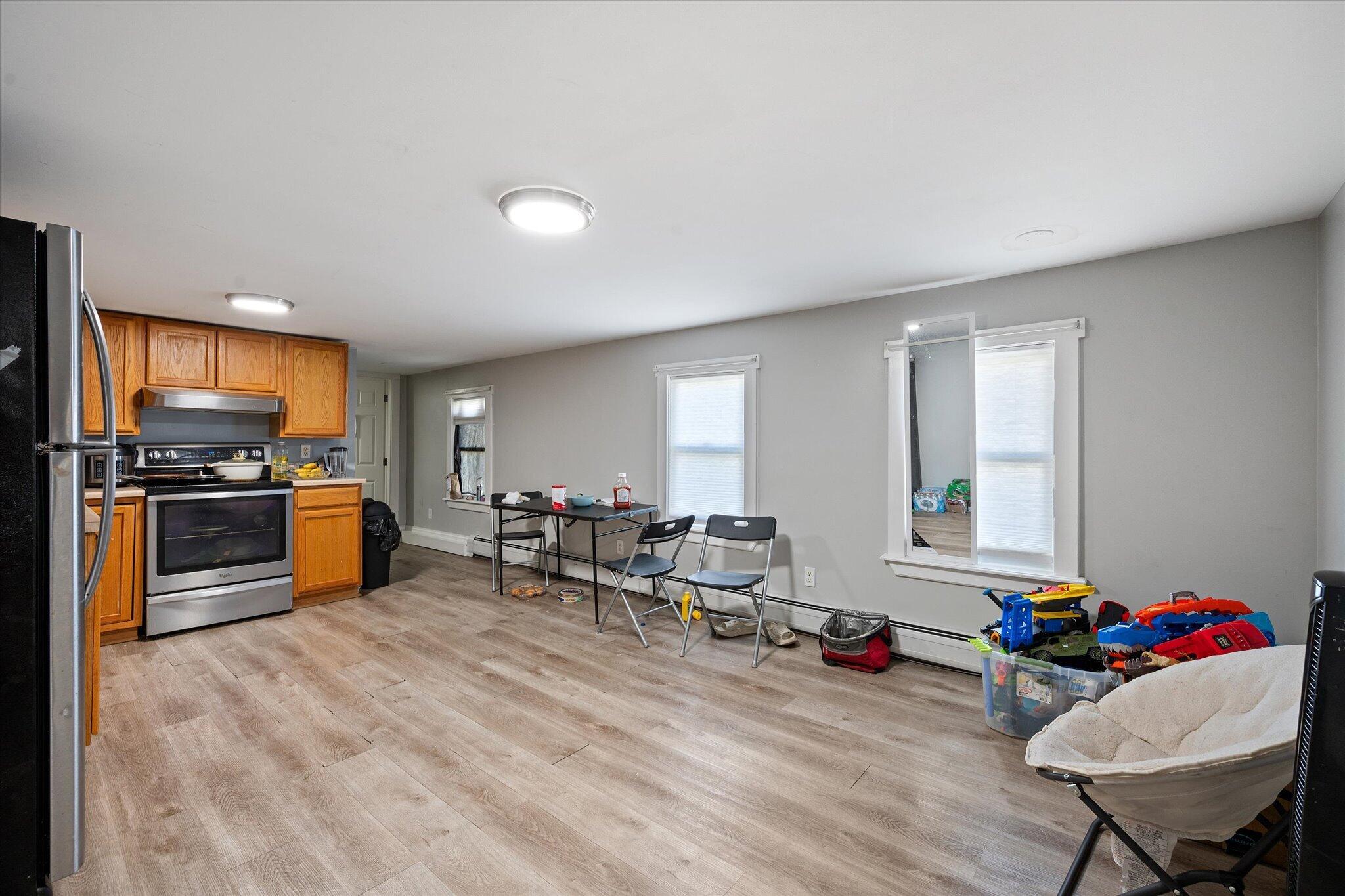 17 Elm Street Property Photo 25