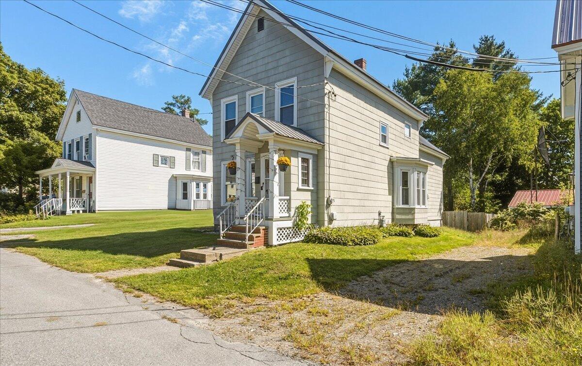72 Oak Street Property Photo 1