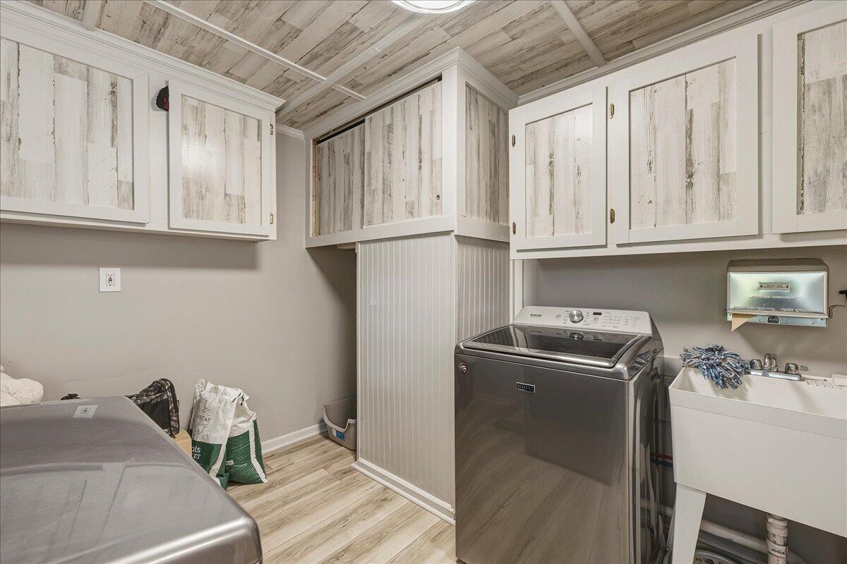 72 Oak Street Property Photo 12