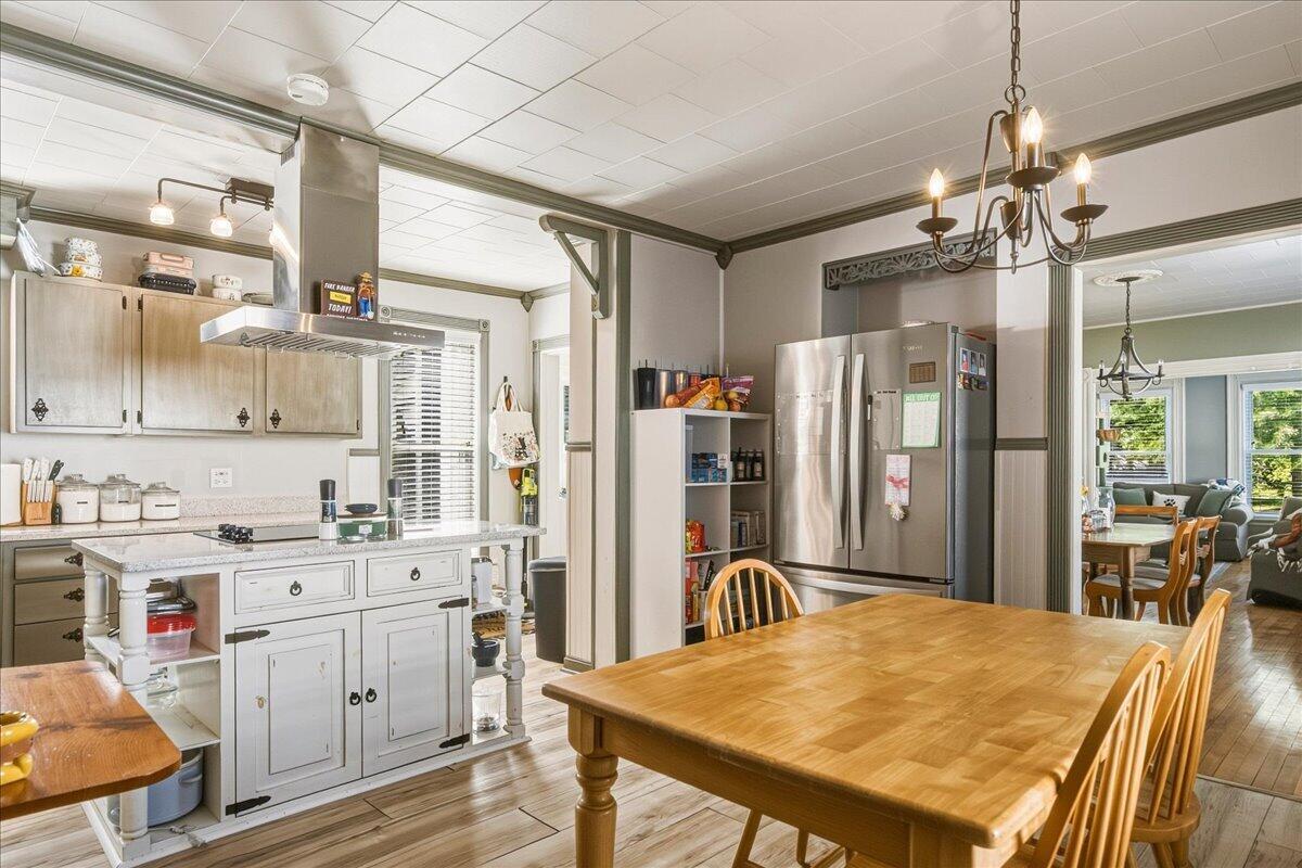 72 Oak Street Property Photo 13