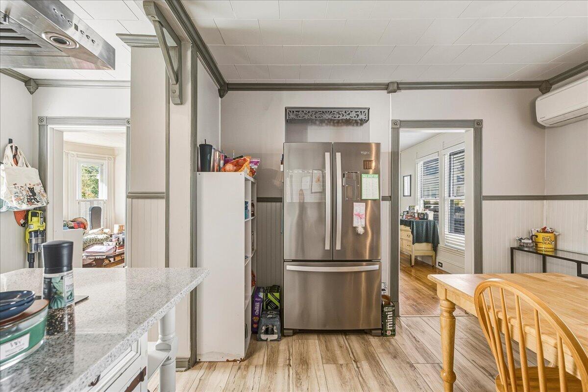 72 Oak Street Property Photo 15